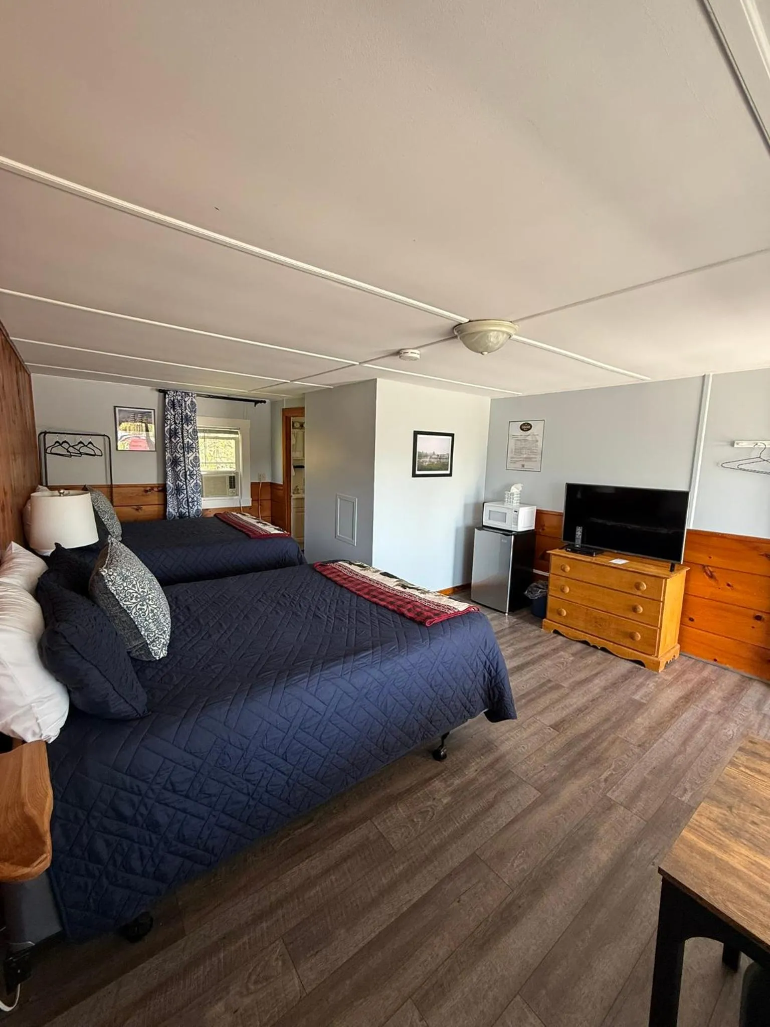 Bedroom, Bed in Yardarm Motel