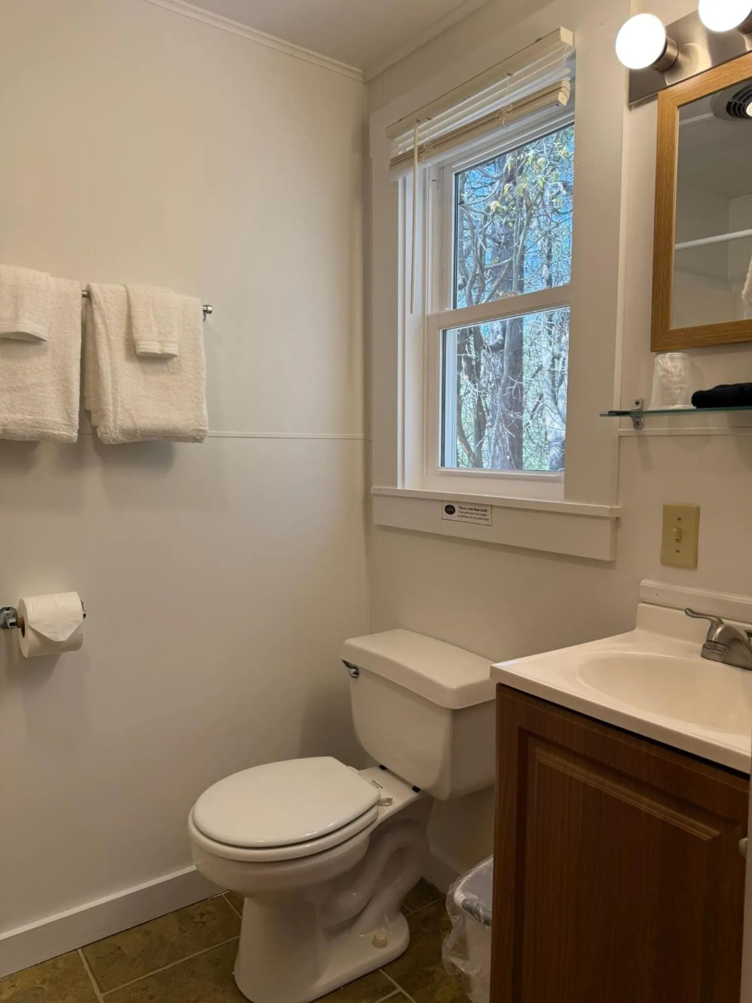 Bathroom in Yardarm Motel