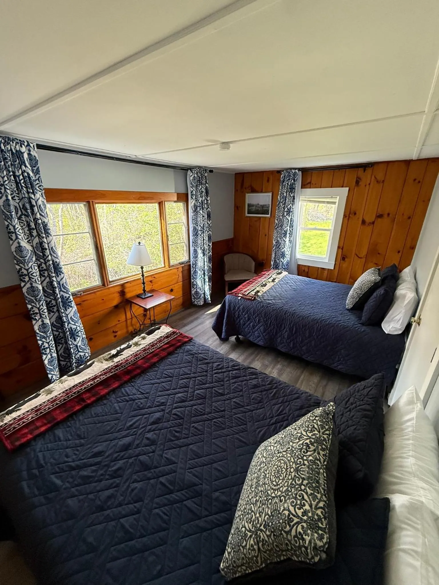 Bedroom, Bed in Yardarm Motel