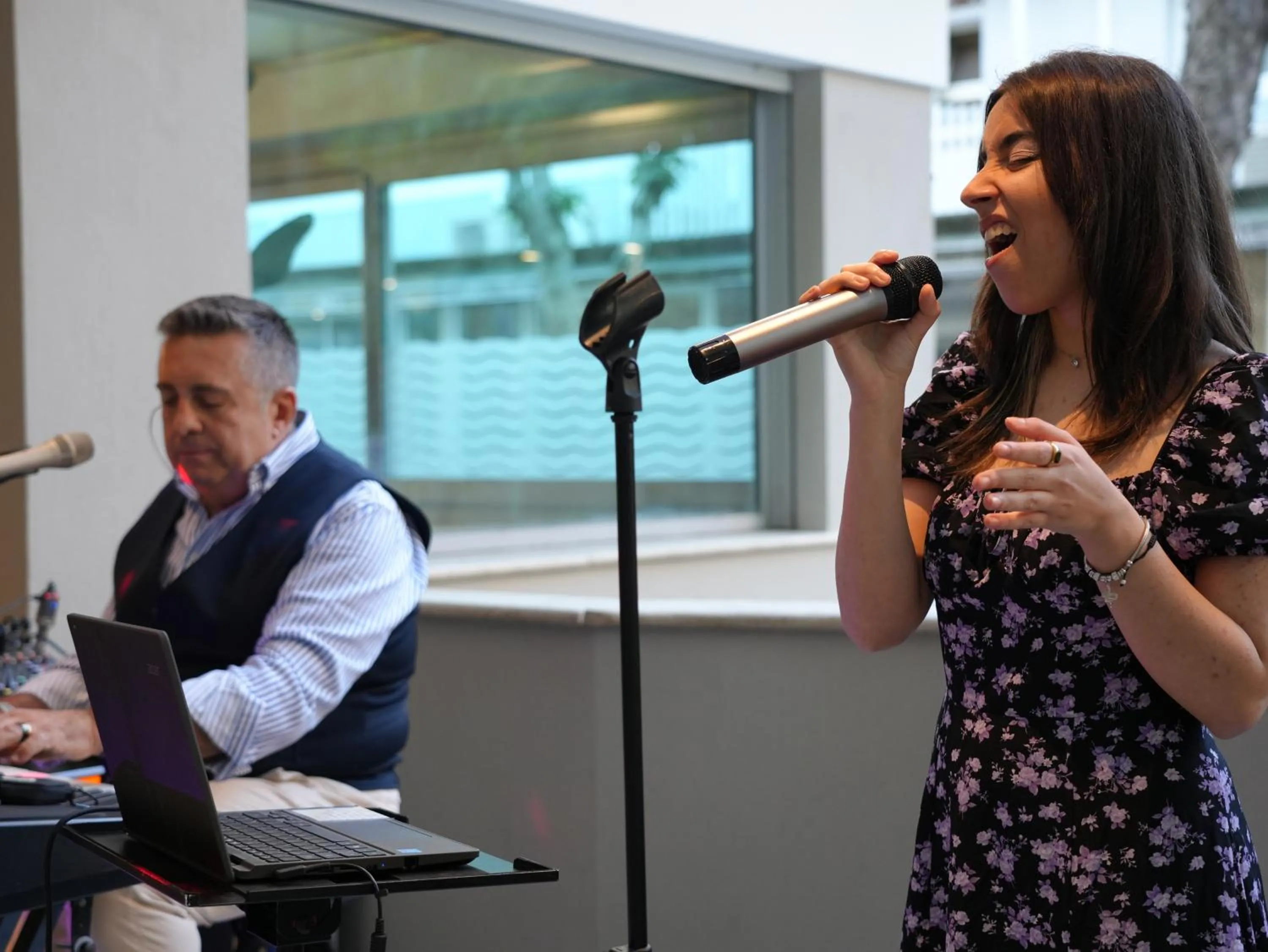 Evening entertainment in Hotel Regal