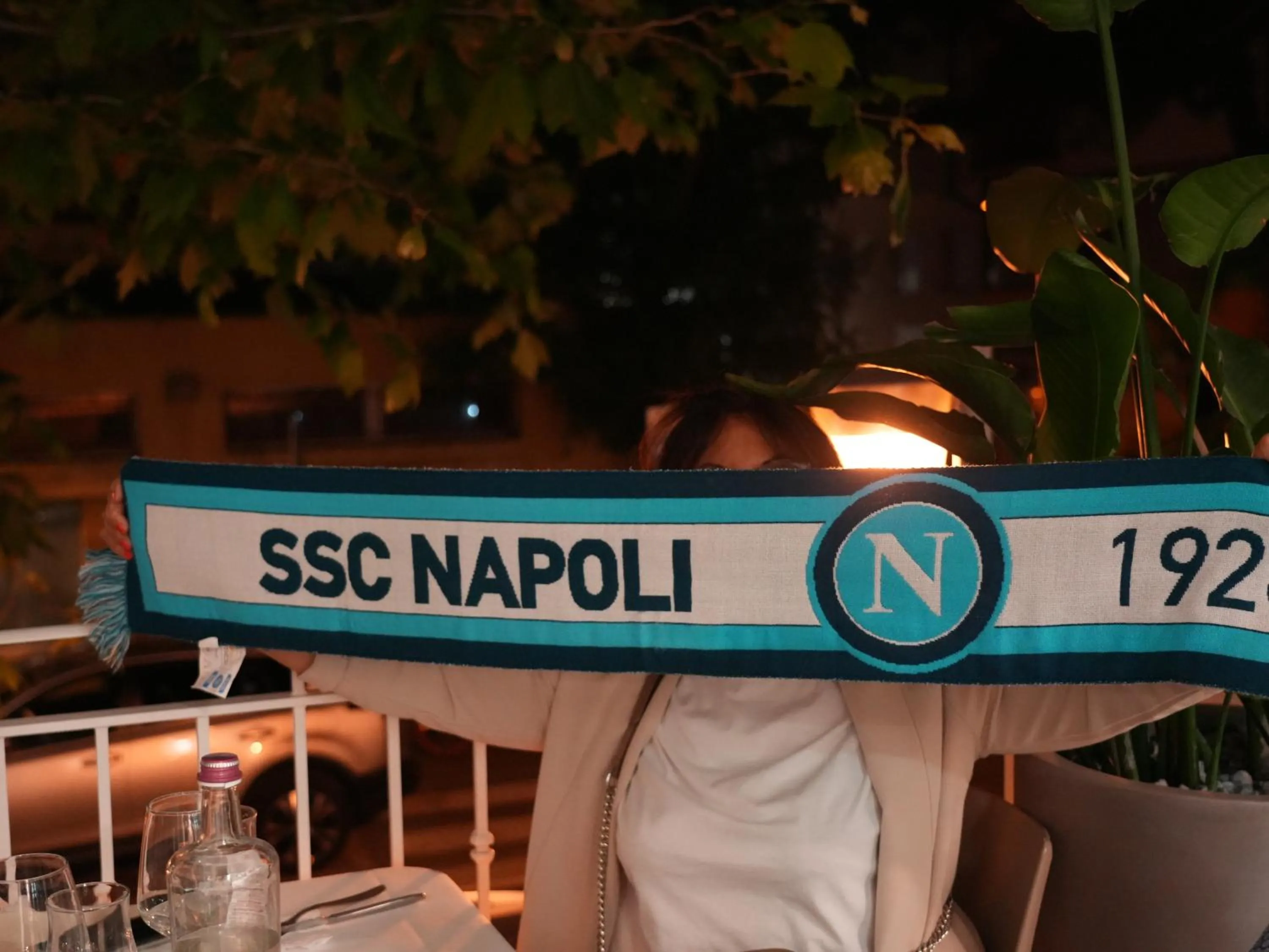 Guests in Hotel Regal