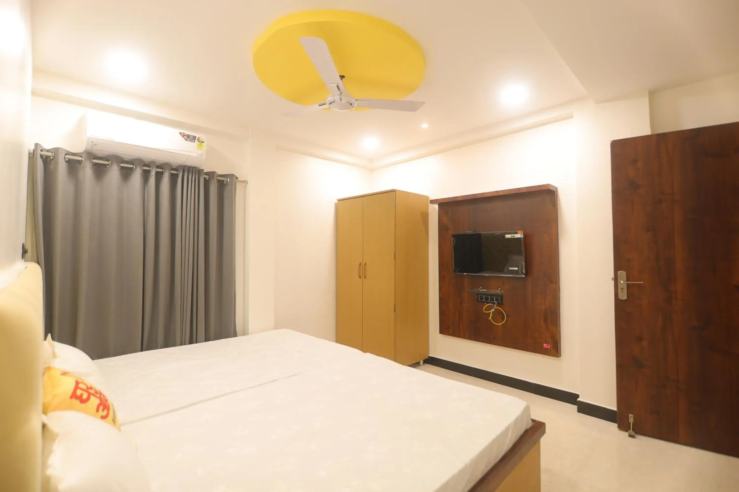 Bed in Ghar Aangan Bed in Ghar Aangan