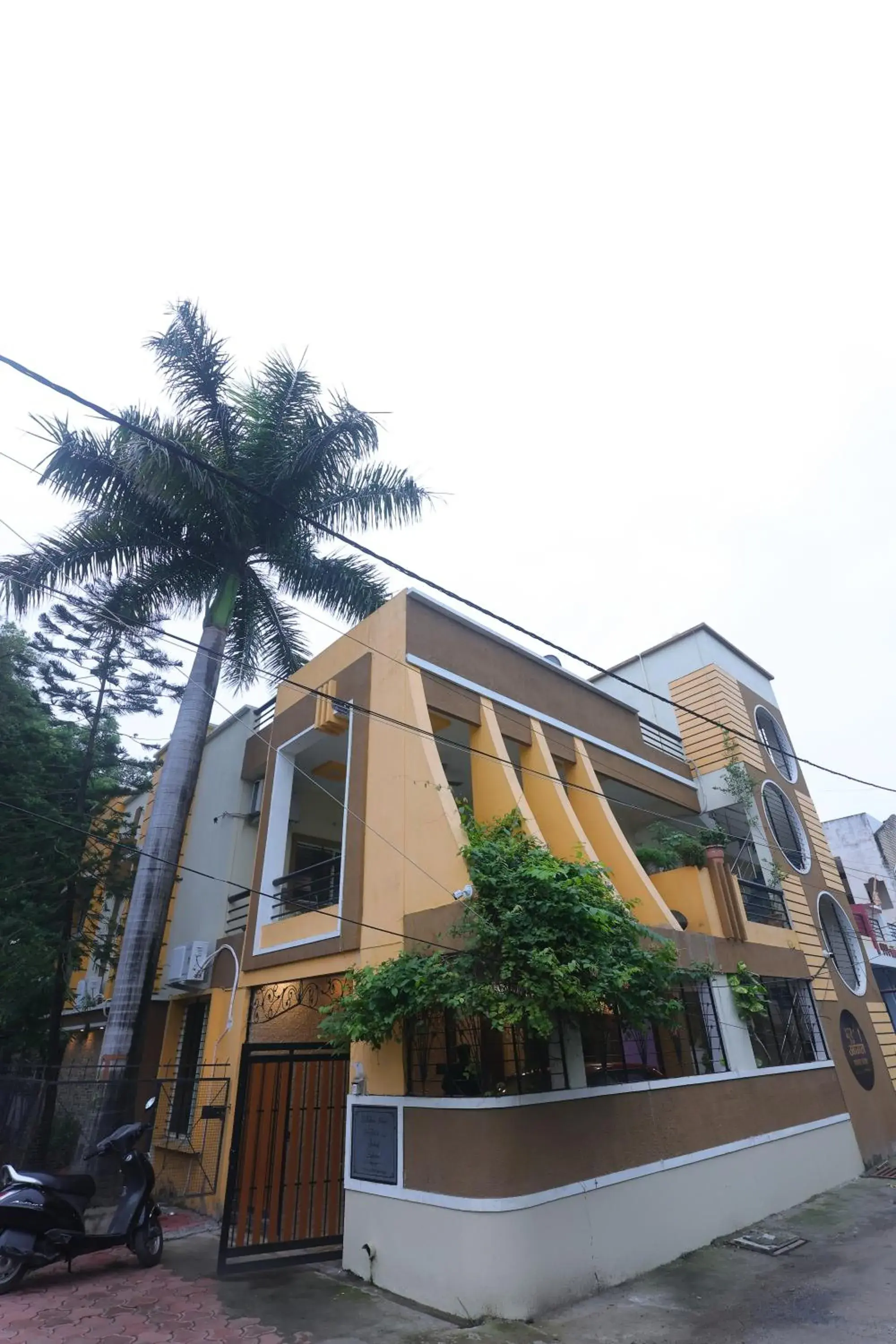 Property building in Ghar Aangan Property building in Ghar Aangan