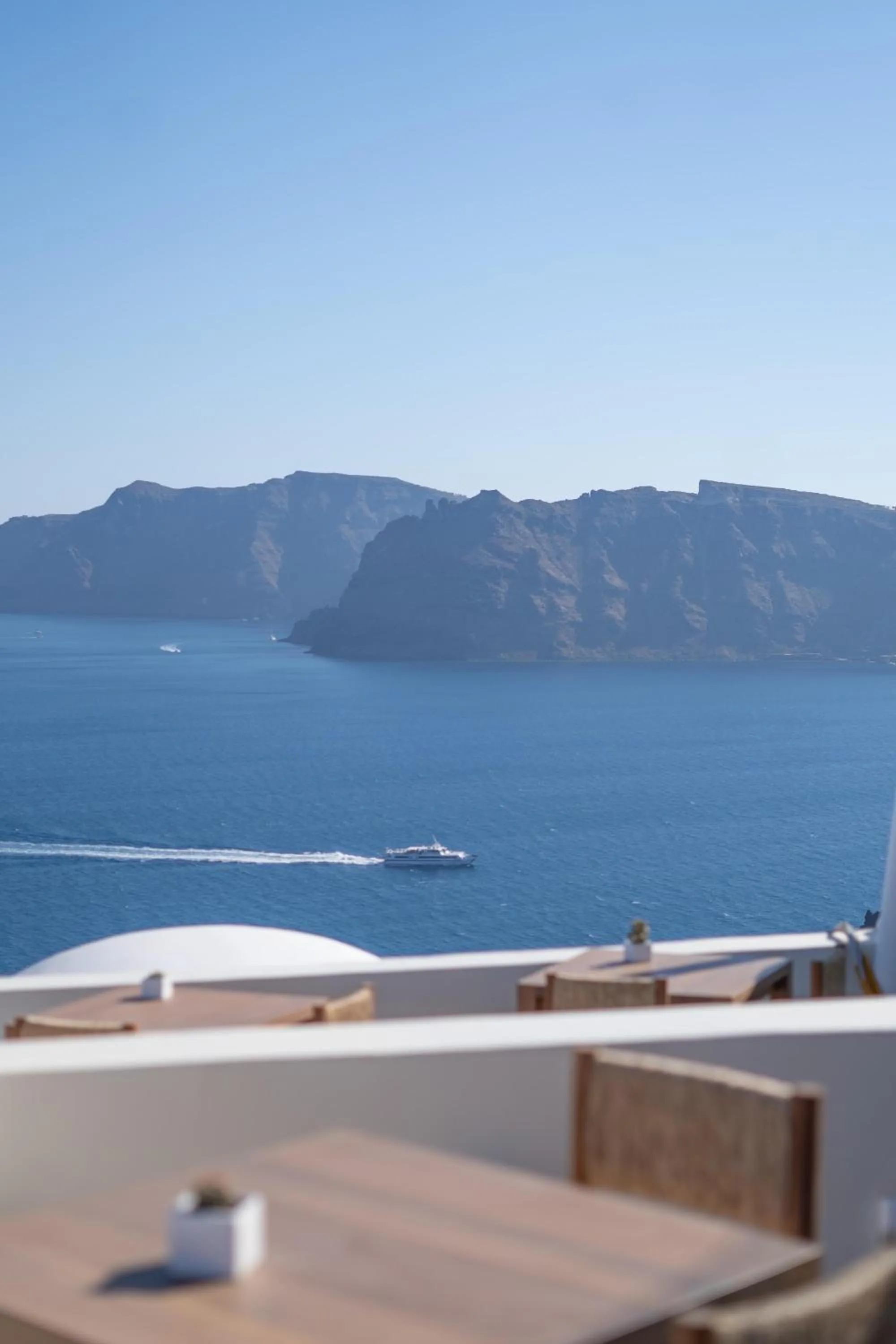 Restaurant/places to eat in Andronis Luxury Suites