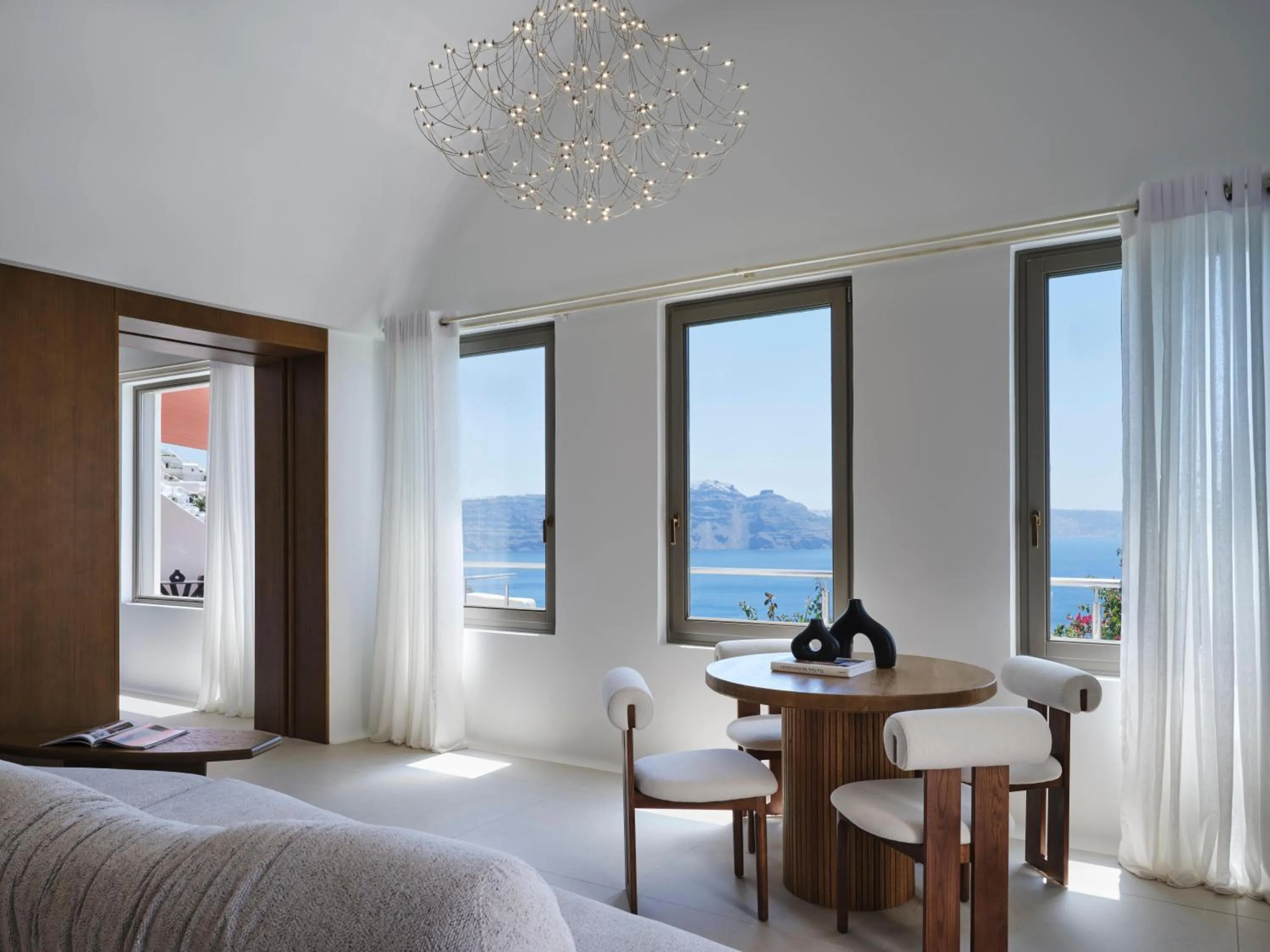 Photo of the whole room, Bed in Andronis Luxury Suites