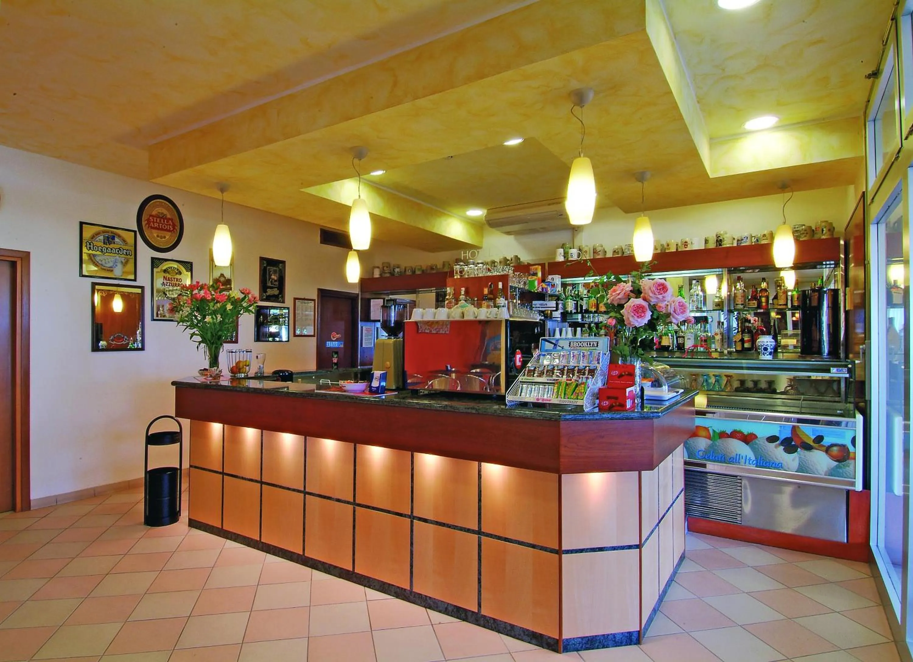 Lounge or bar in Hotel Garni Losanna