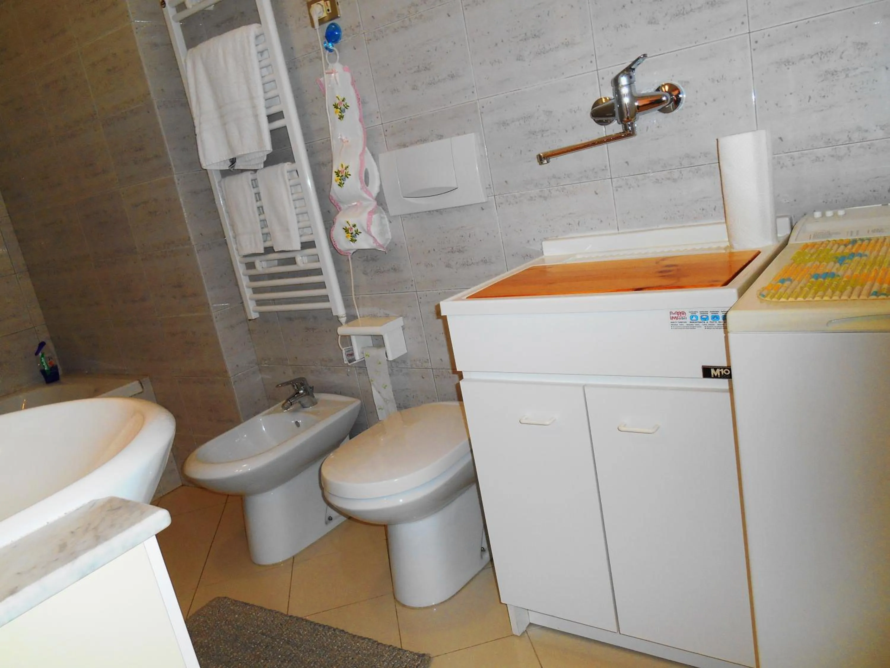 Shower in Il Cucù Bed and Breakfast