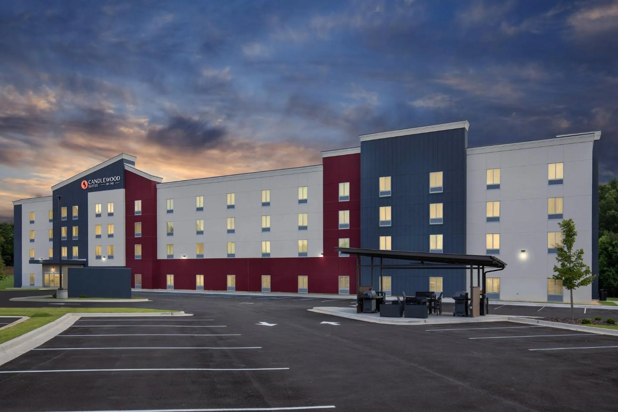 Property building in Candlewood Suites Huntsville - Research Park by IHG