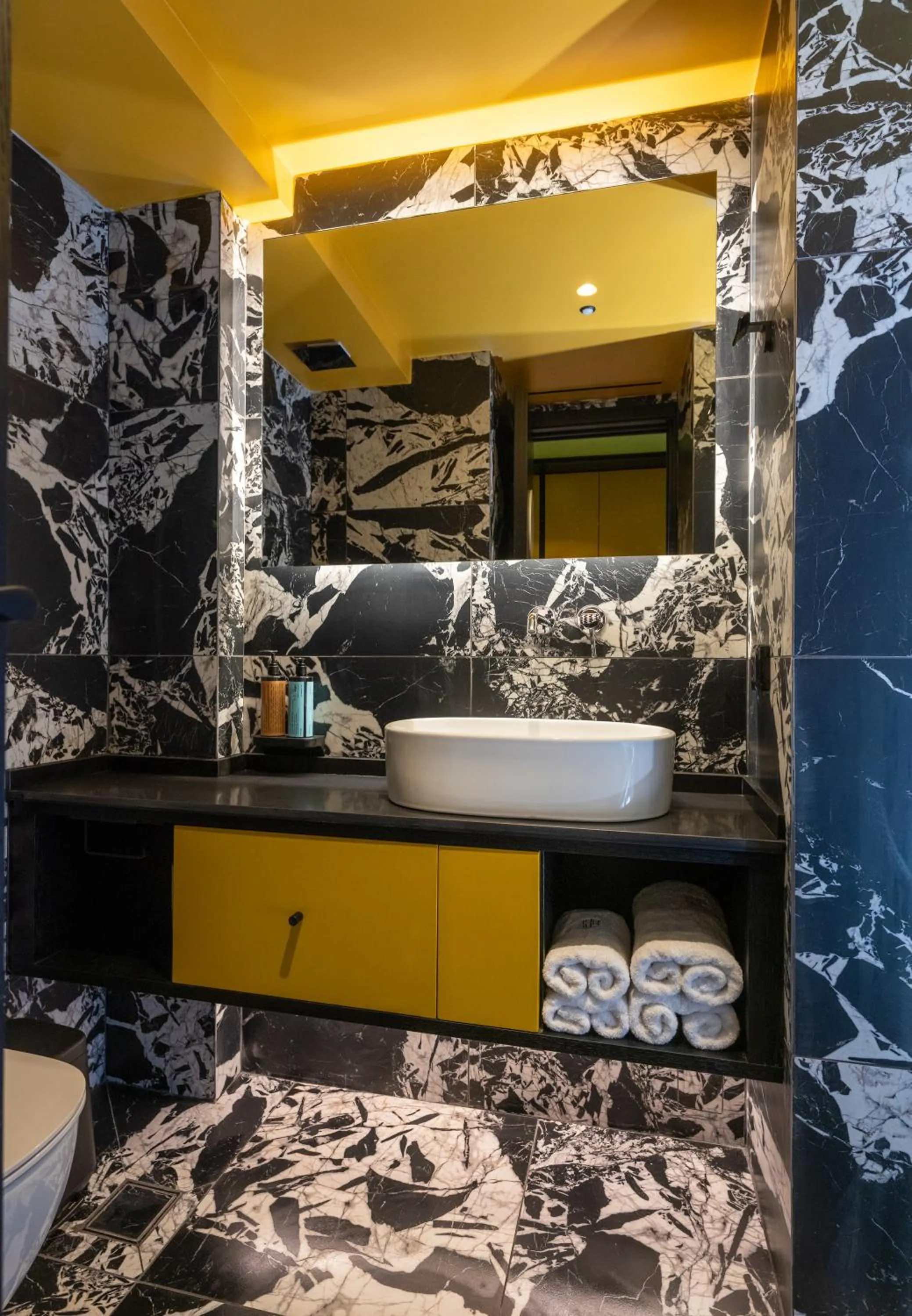 Bathroom in The Pal Living in a Concept