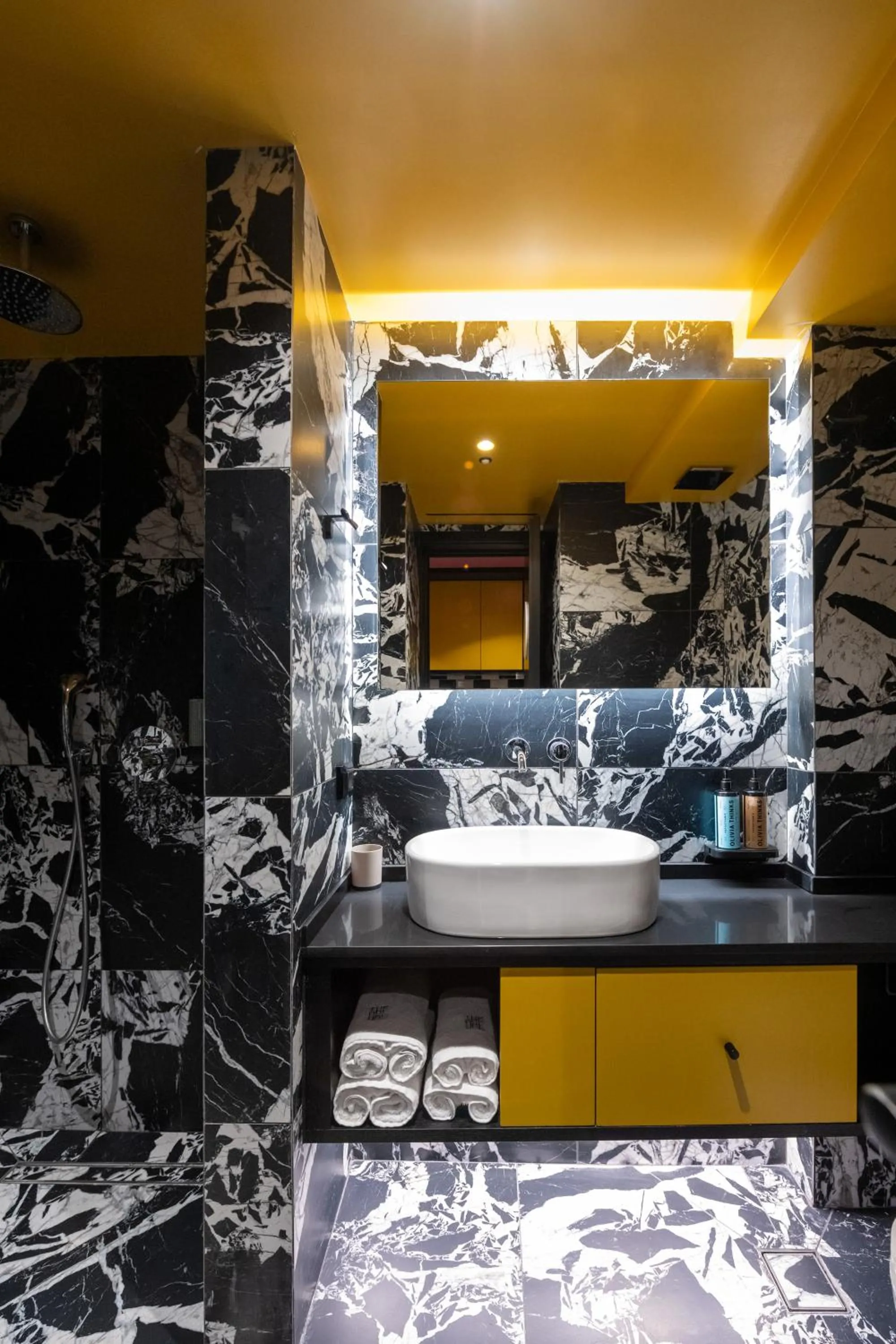 Bathroom in The Pal Living in a Concept