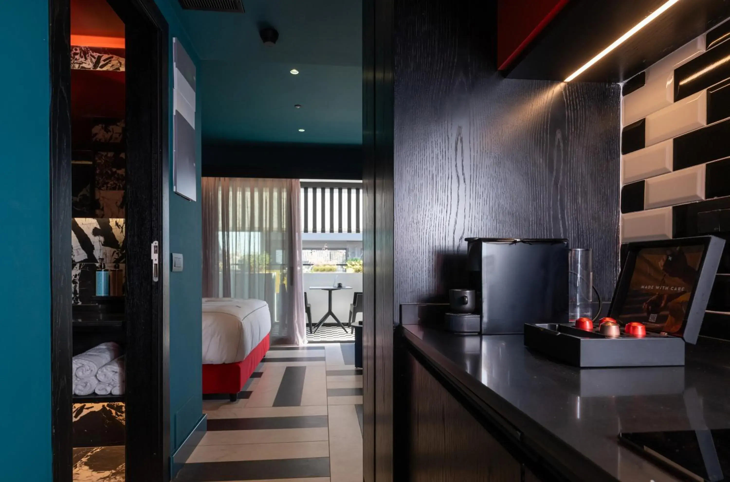 Coffee/tea facilities in The Pal Living in a Concept Coffee/tea facilities in The Pal Living in a Concept