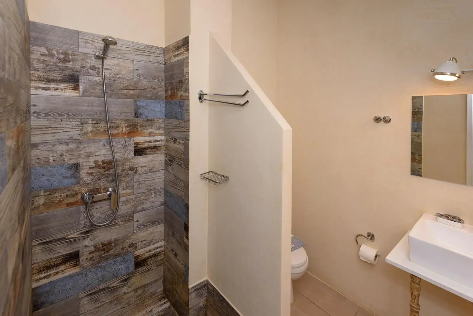 Standard Triple Room in TheJoy Standard Triple Room in TheJoy