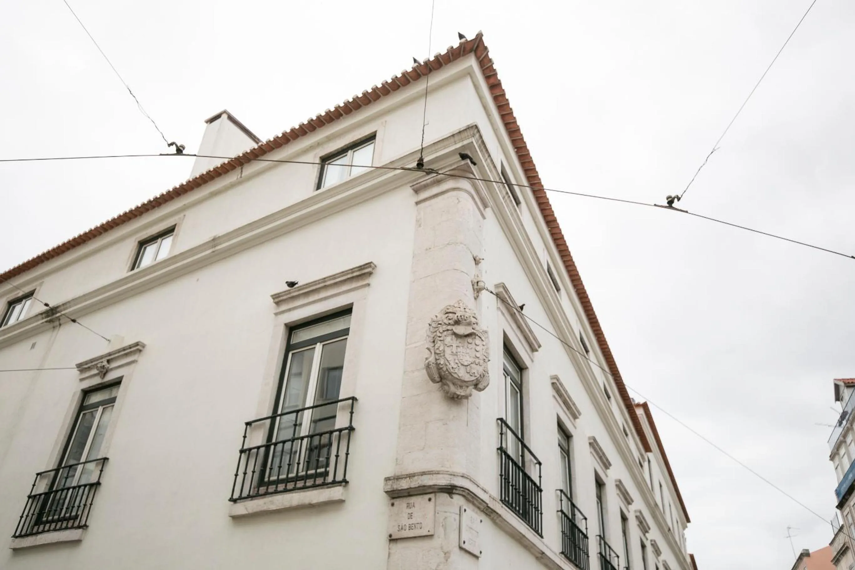 Facade/entrance in Lisbon Downtown Apartment Free Parking