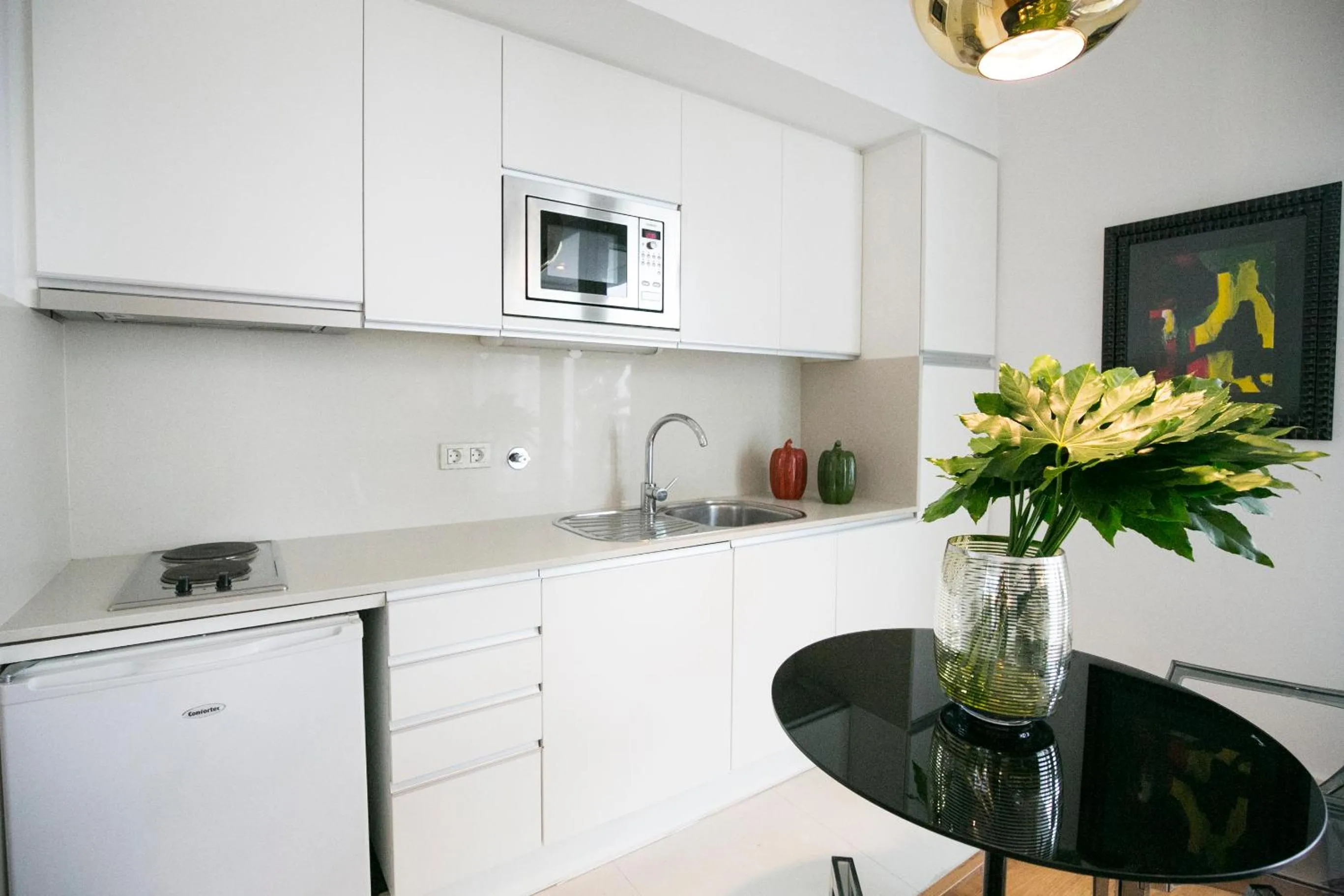 Coffee/tea facilities in Lisbon Downtown Apartment Free Parking