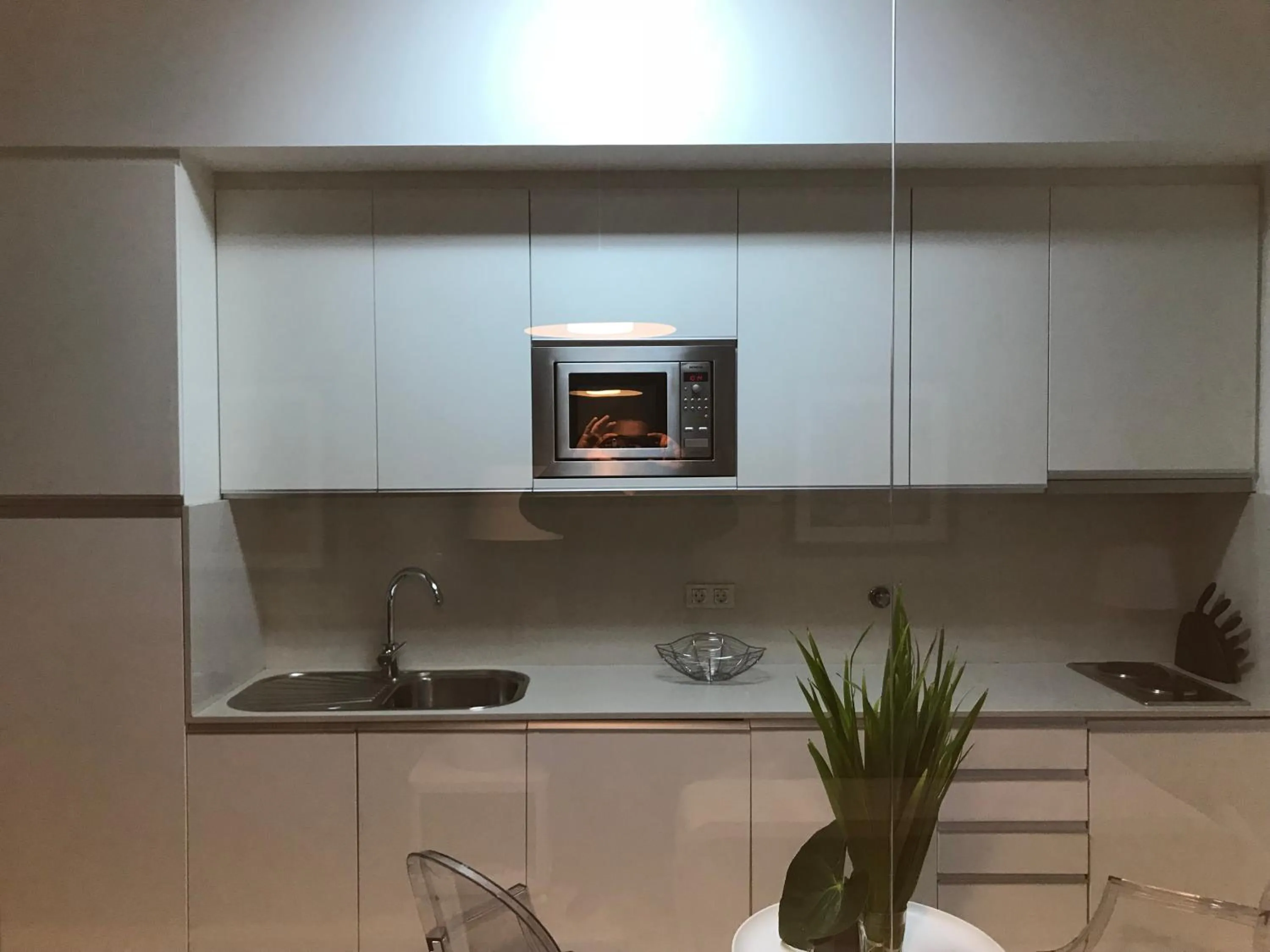 Kitchen or kitchenette in Lisbon Downtown Apartment Free Parking