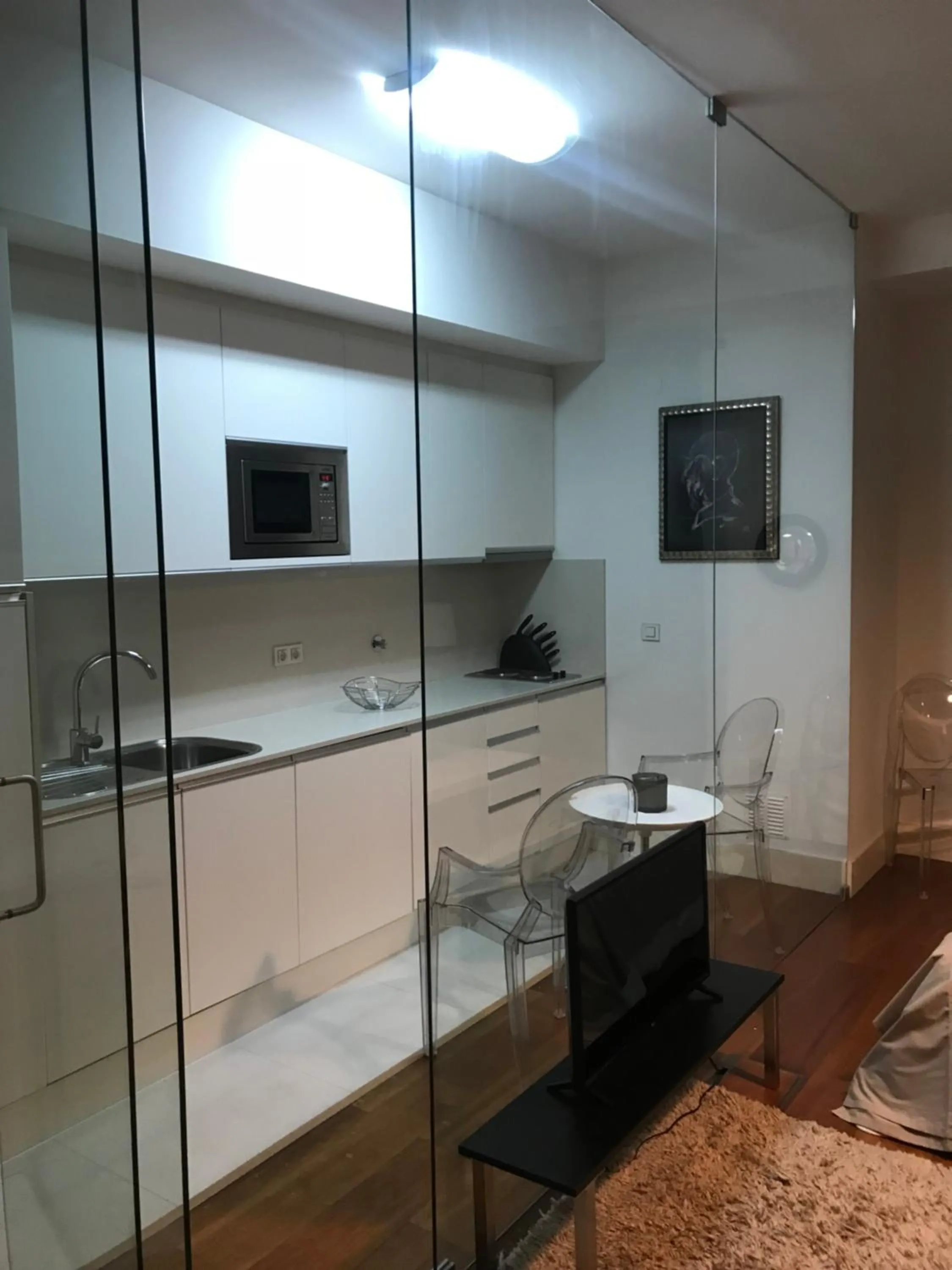 Kitchen or kitchenette in Lisbon Downtown Apartment Free Parking