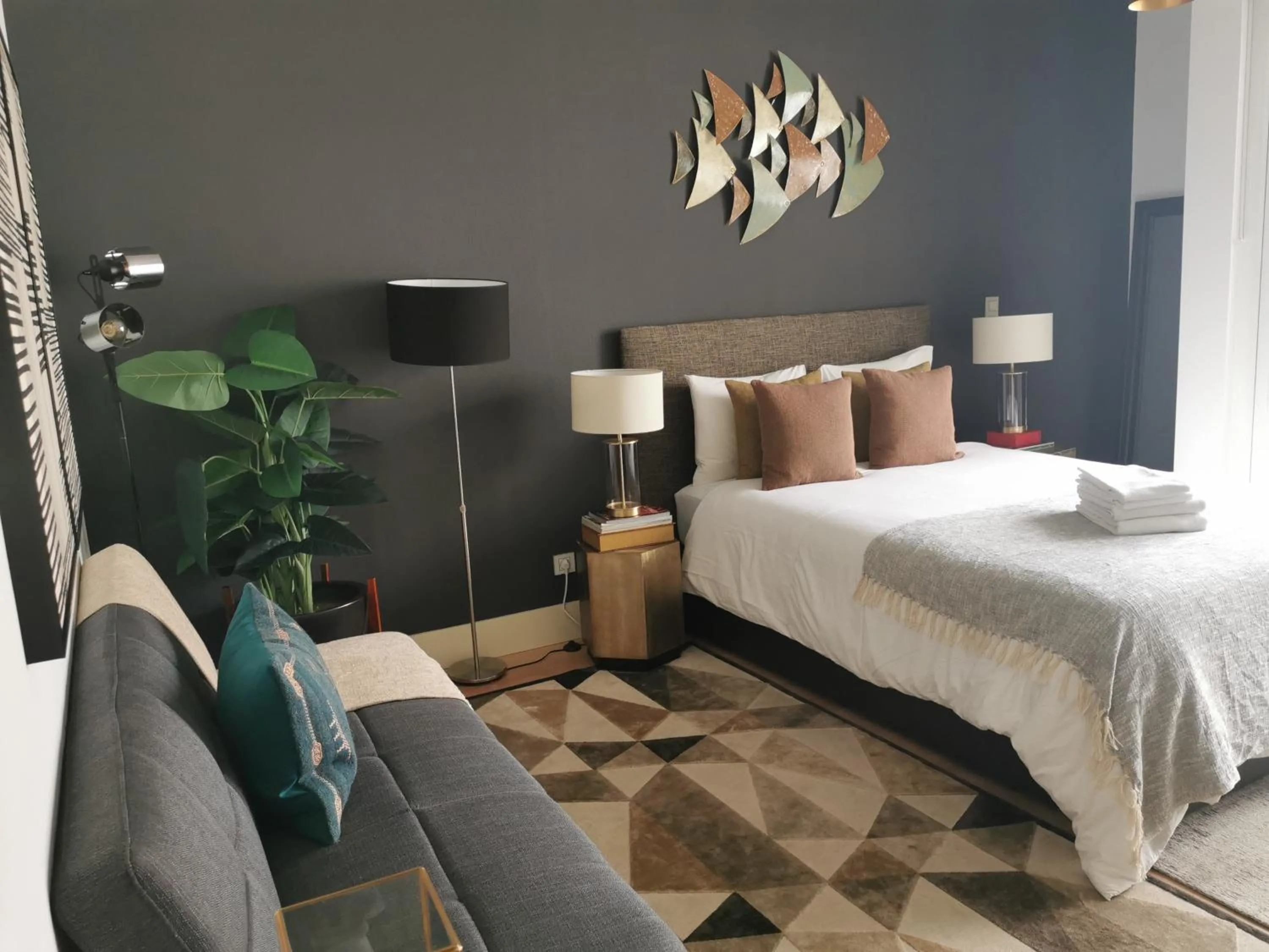 Bed in Lisbon Downtown Apartment Free Parking