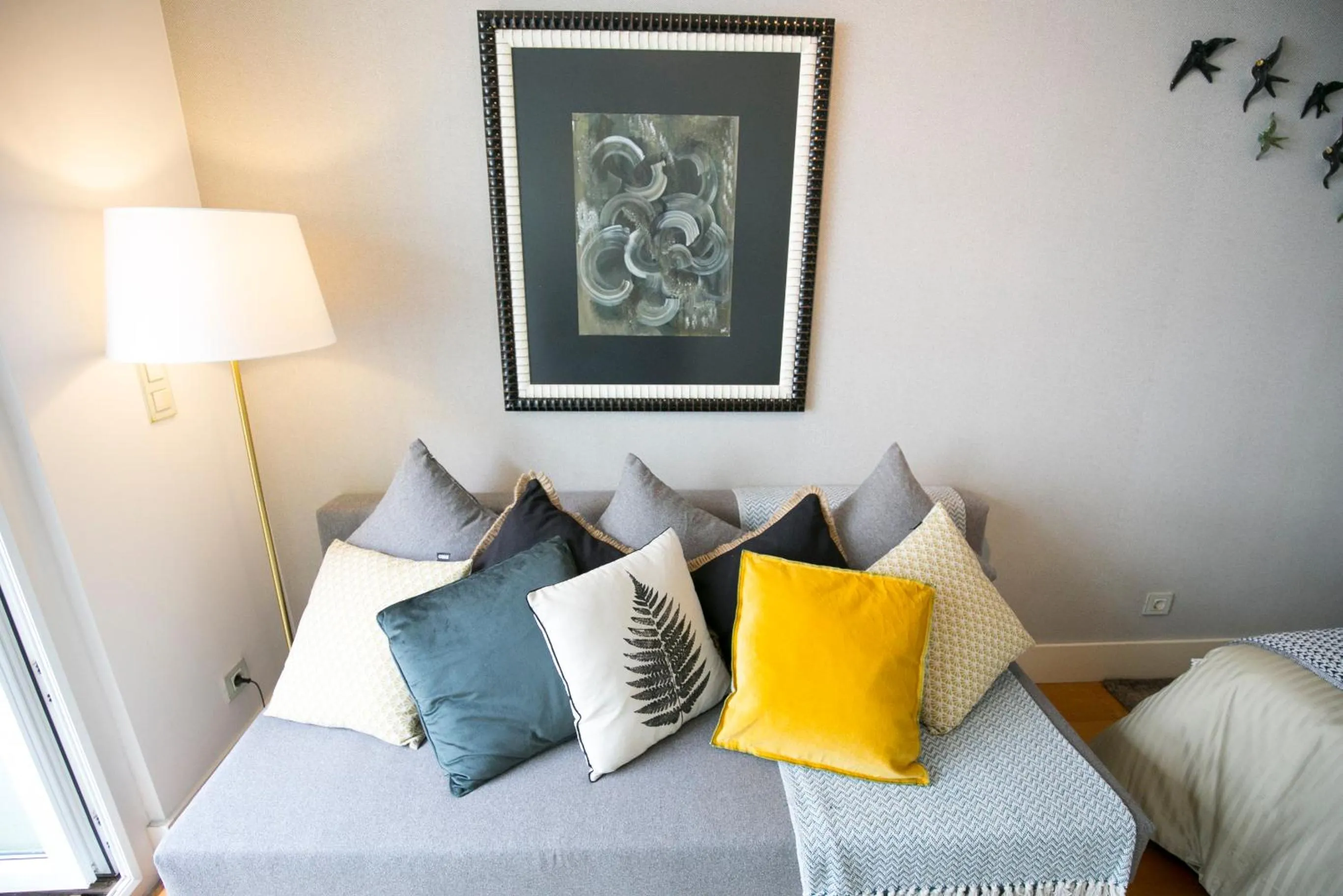Living room, Bed in Lisbon Downtown Apartment Free Parking