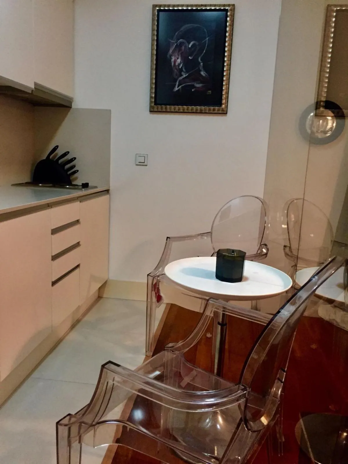 Kitchen or kitchenette in Lisbon Downtown Apartment Free Parking