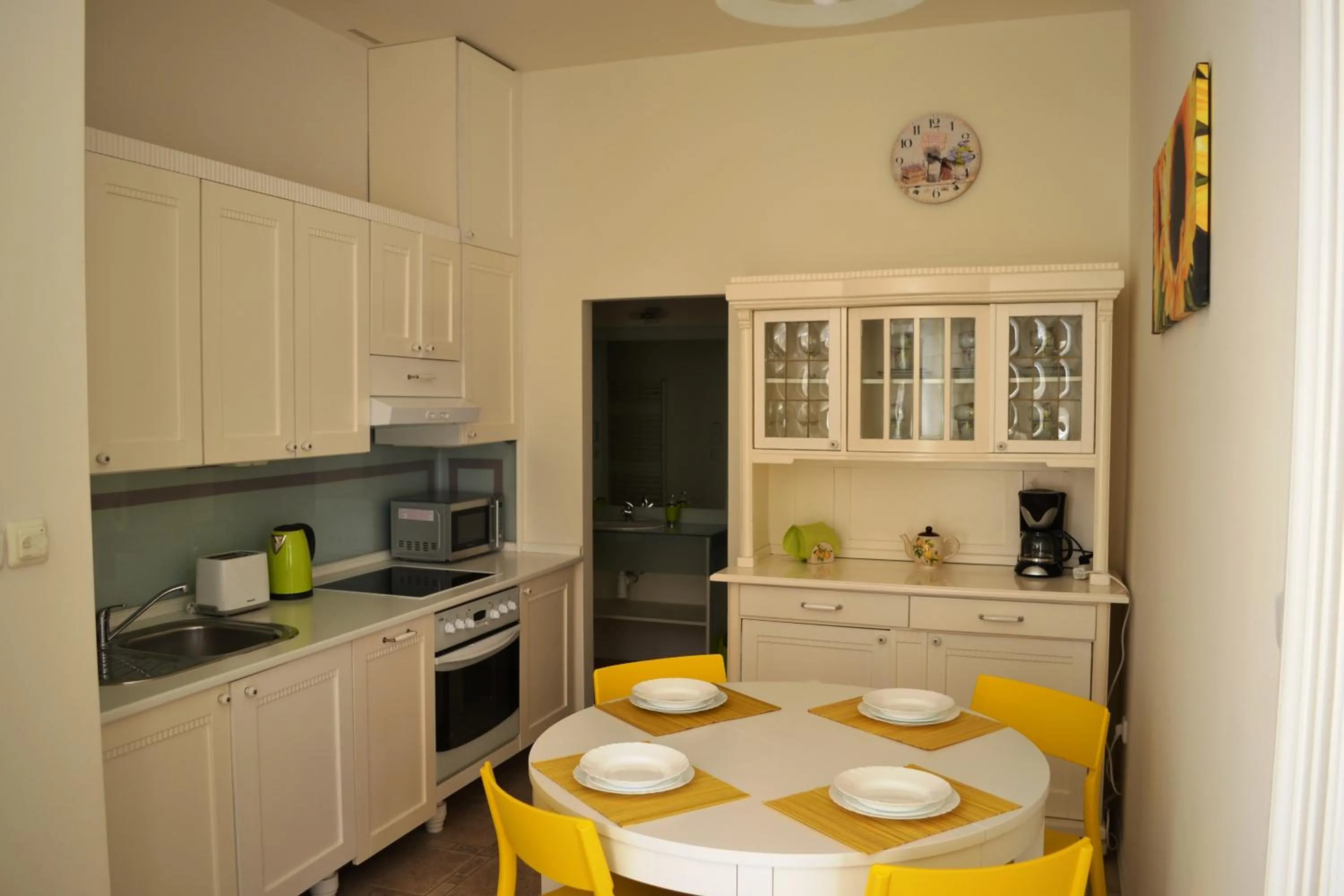 Sunflower 2BDR Flat By Ruterra