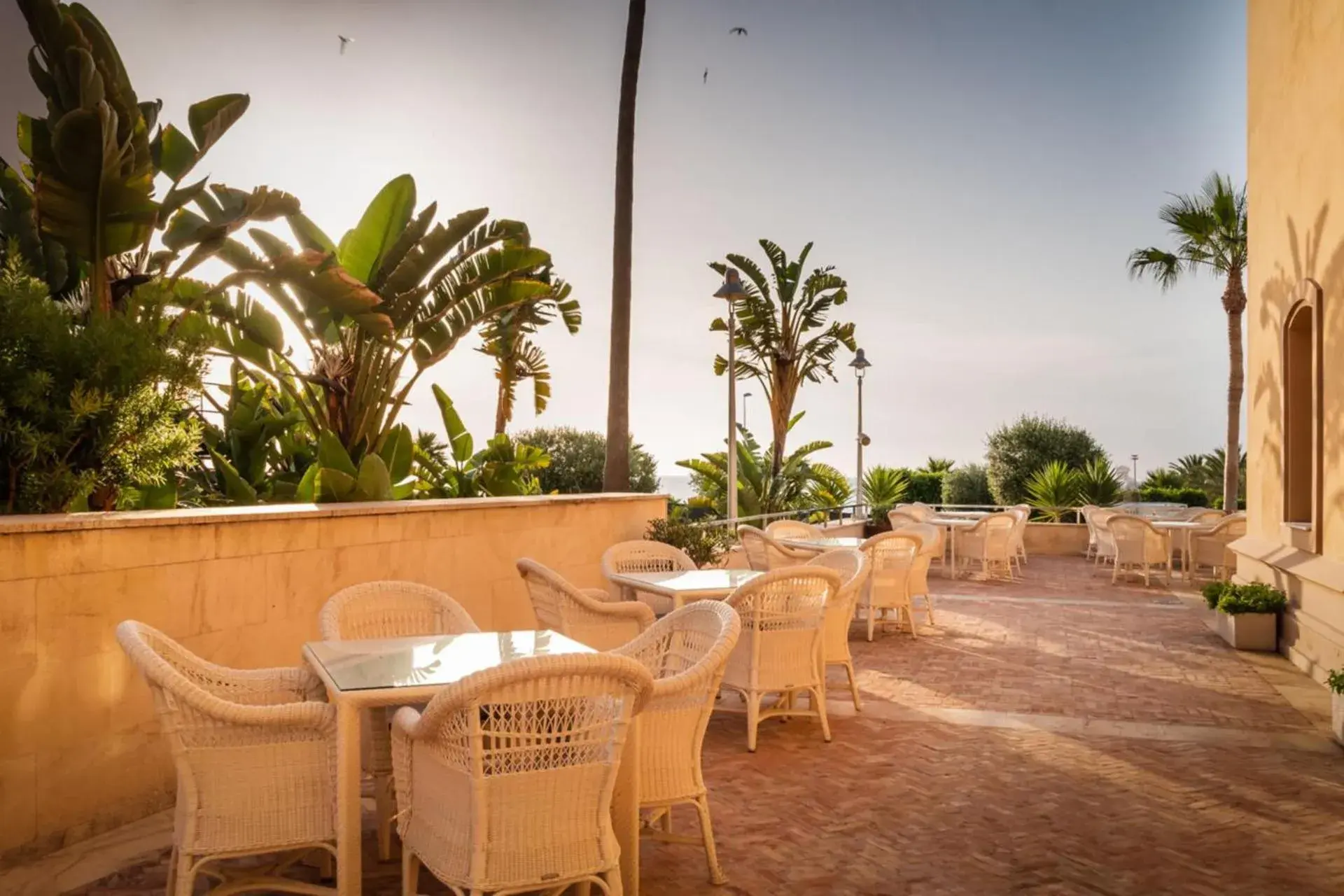 Lounge or bar in ALEGRIA Palacio Mojacar - Adults Only Lounge or bar in ALEGRIA Palacio Mojacar - Adults Only