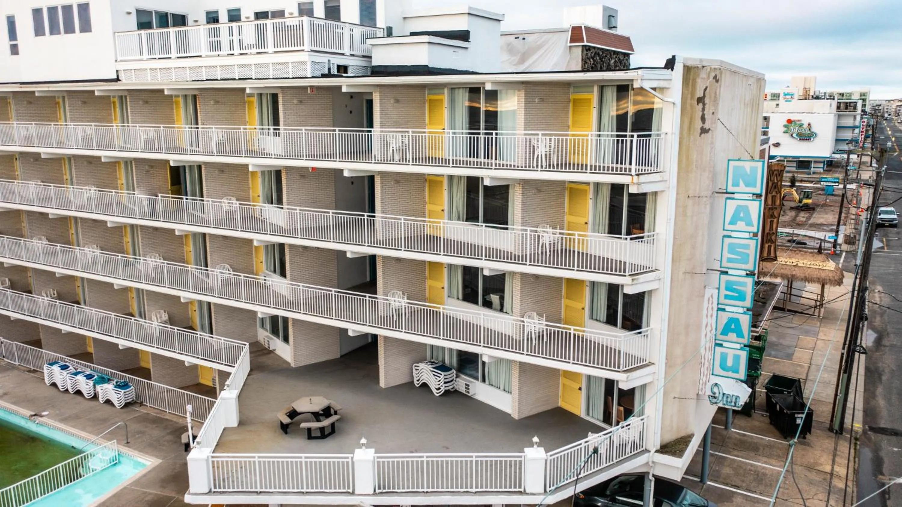 Property building in Nassau Inn Beachfront