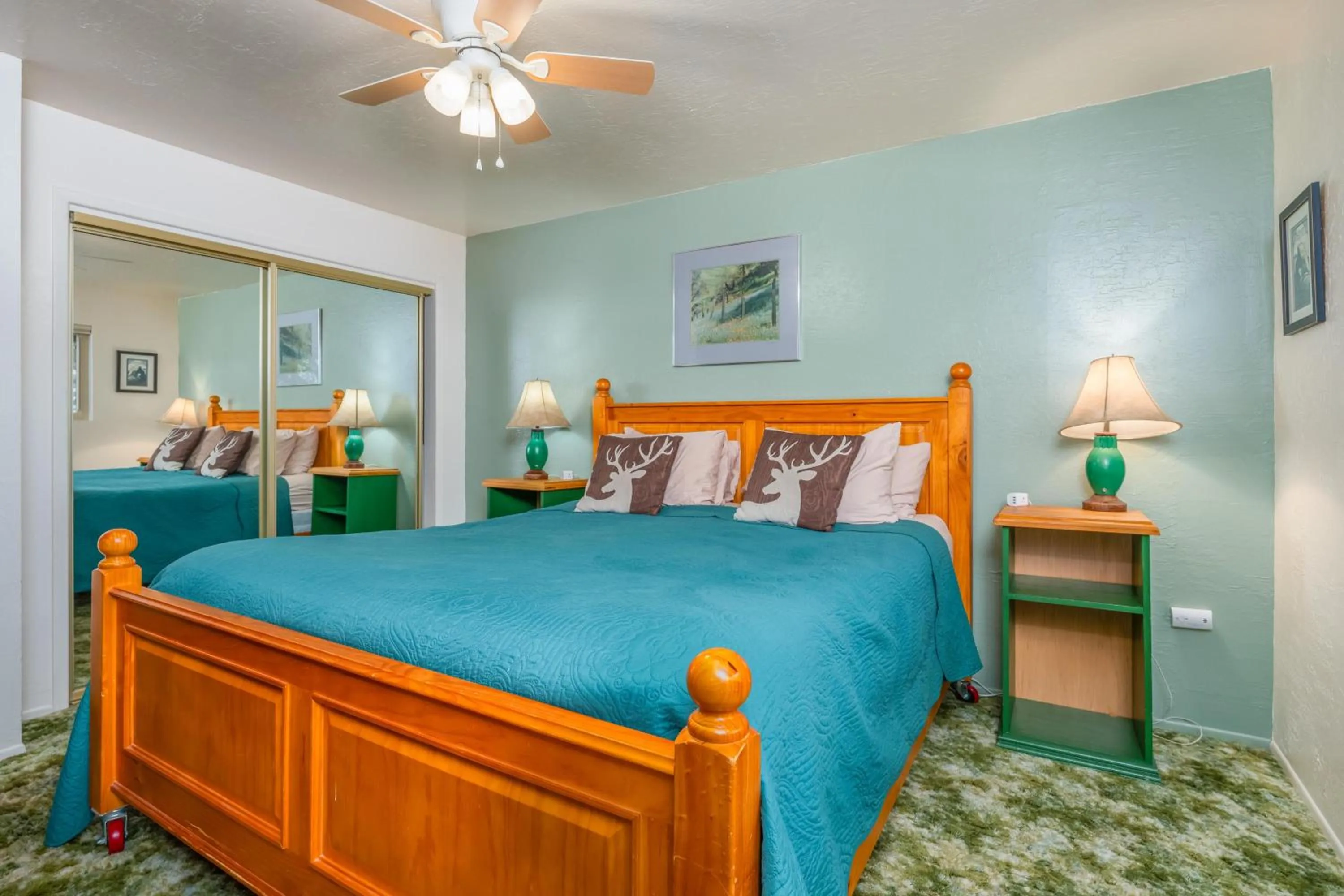 Bed in Cedar Mountain Lodge