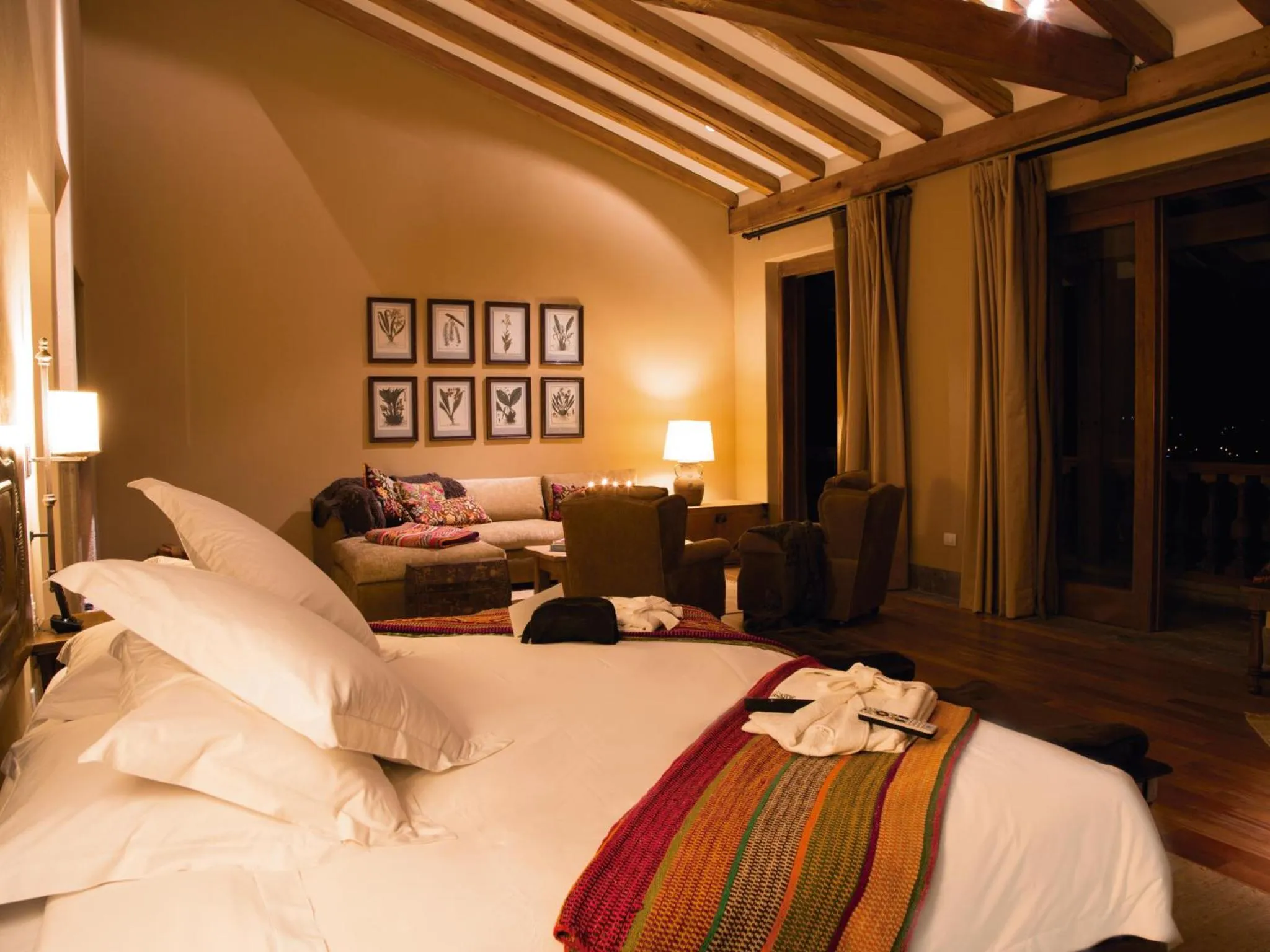 Bedroom, Bed in Inkaterra Hacienda Urubamba