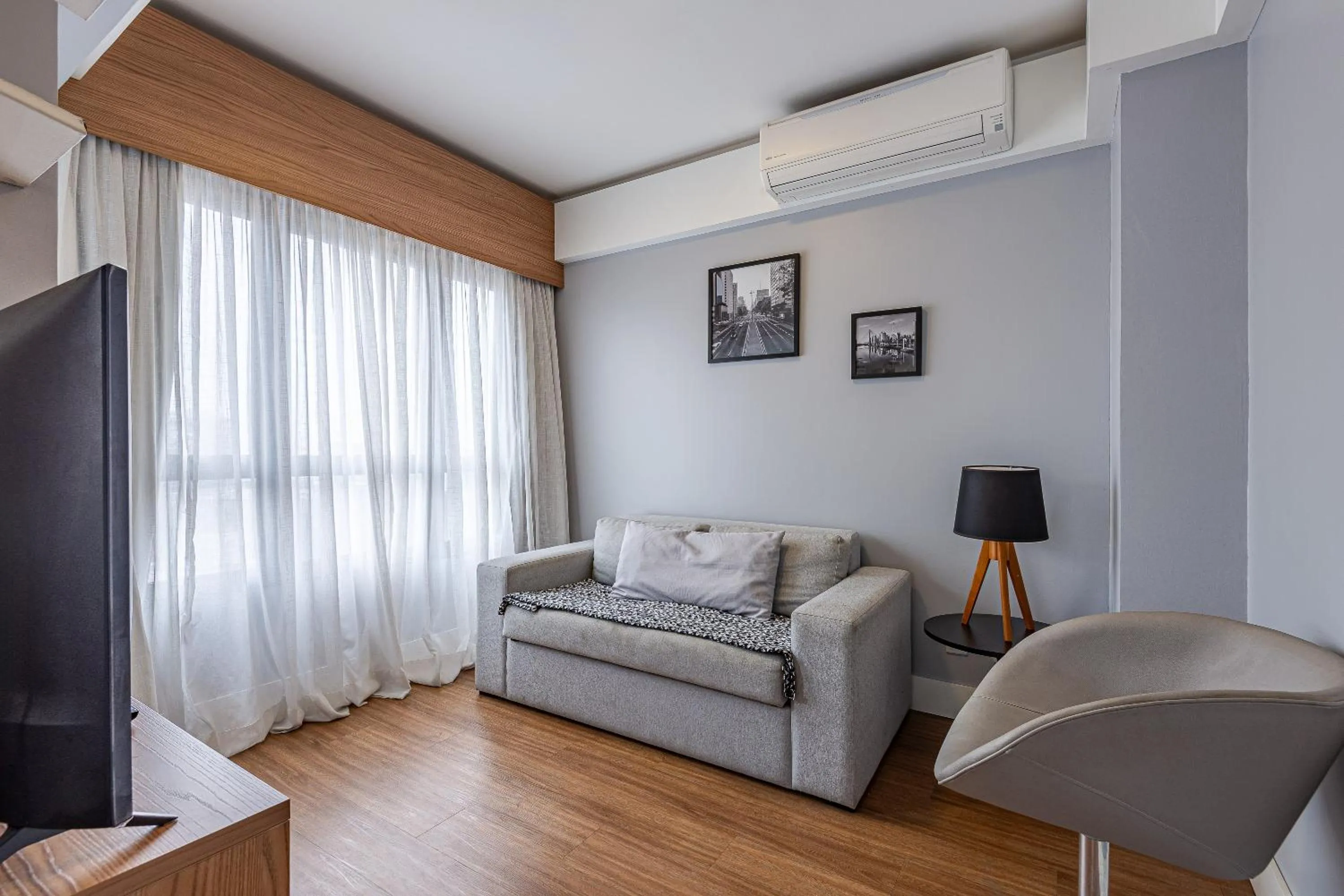 Duplex Apartment in Roomo Transamerica SP Pinheiros
