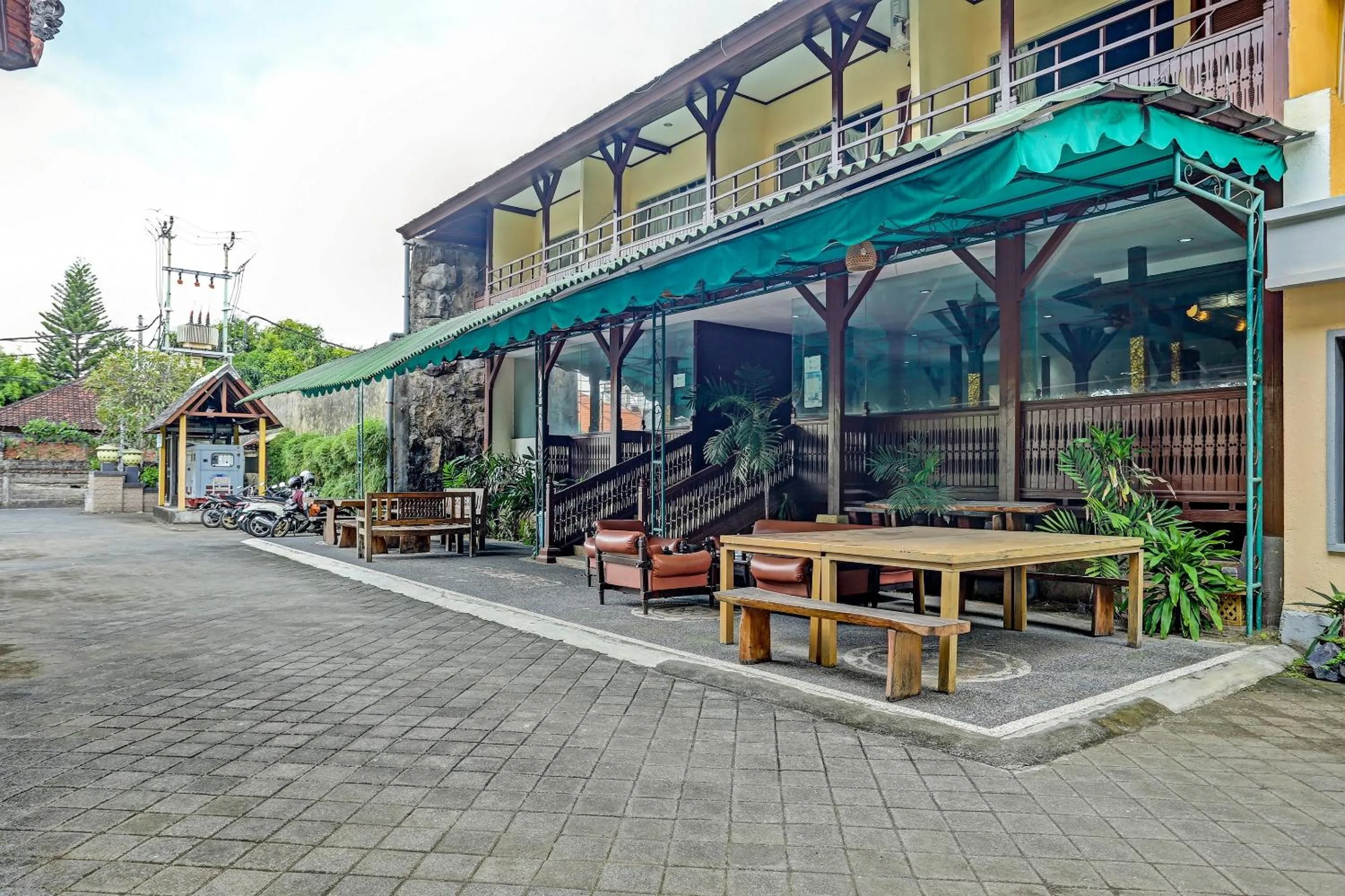 Facade/entrance in Collection O 91081 New Arena Hotel