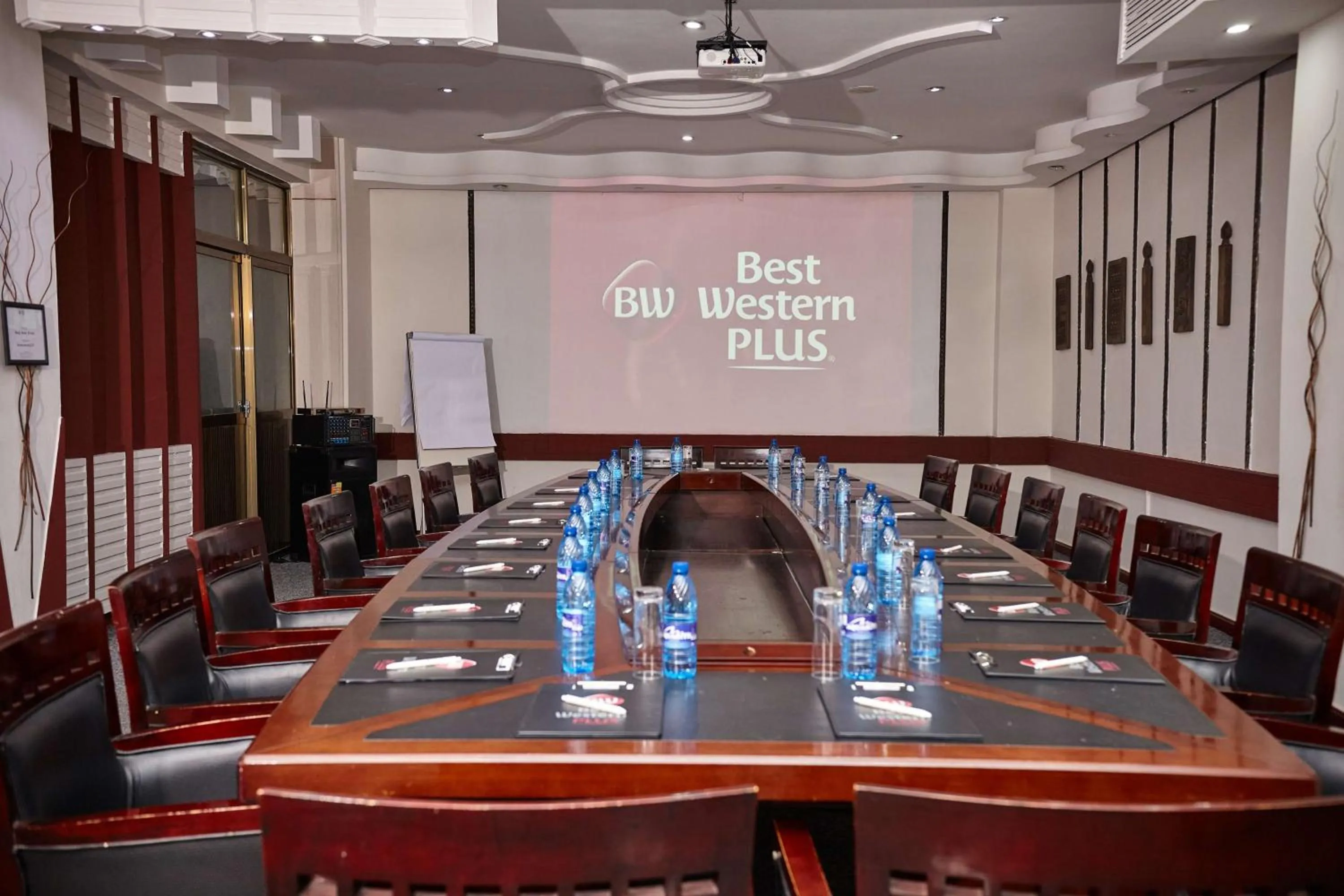 Meeting/conference room in Best Western Plus Paramount Hotel