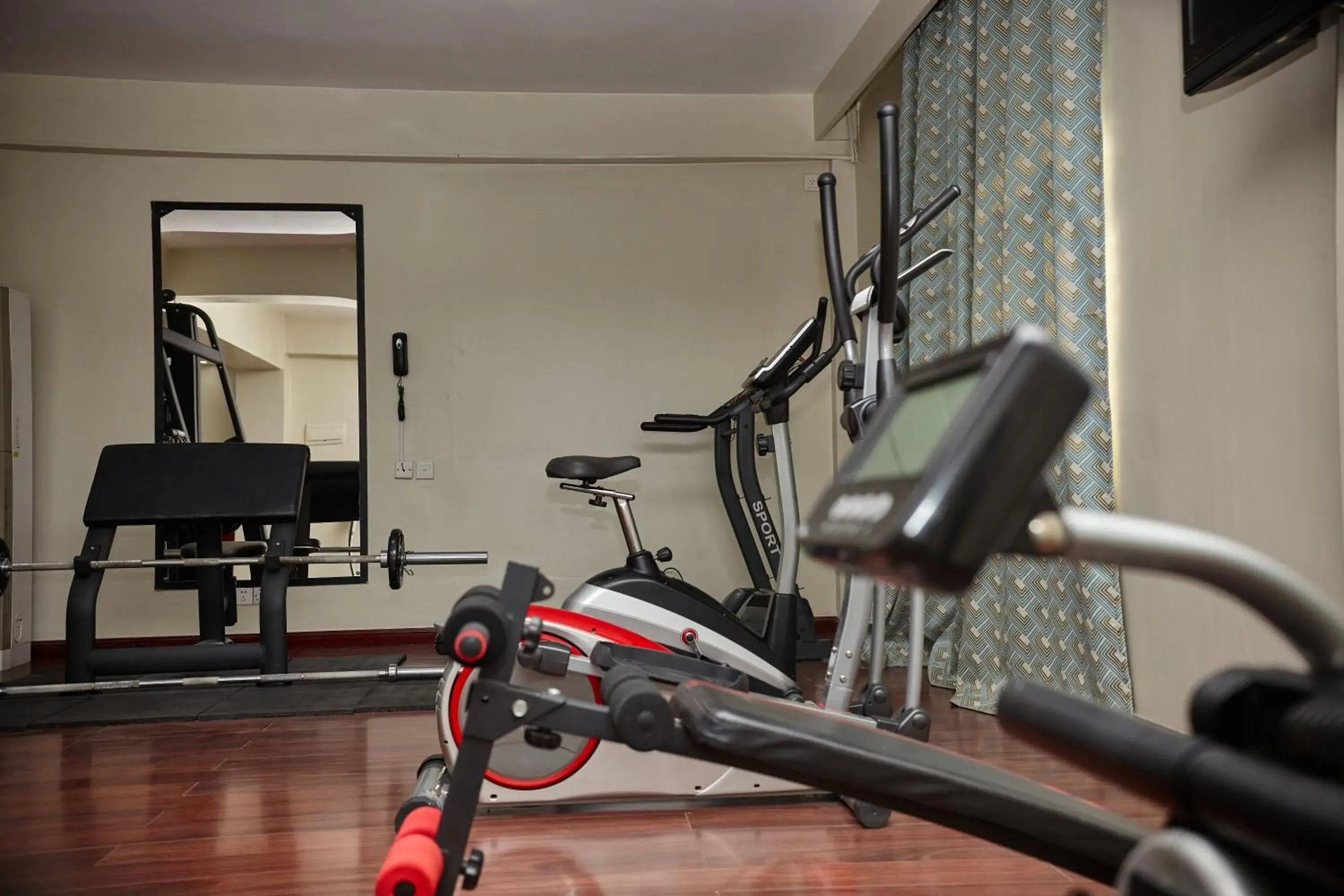 Fitness centre/facilities in Best Western Plus Paramount Hotel Fitness centre/facilities in Best Western Plus Paramount Hotel