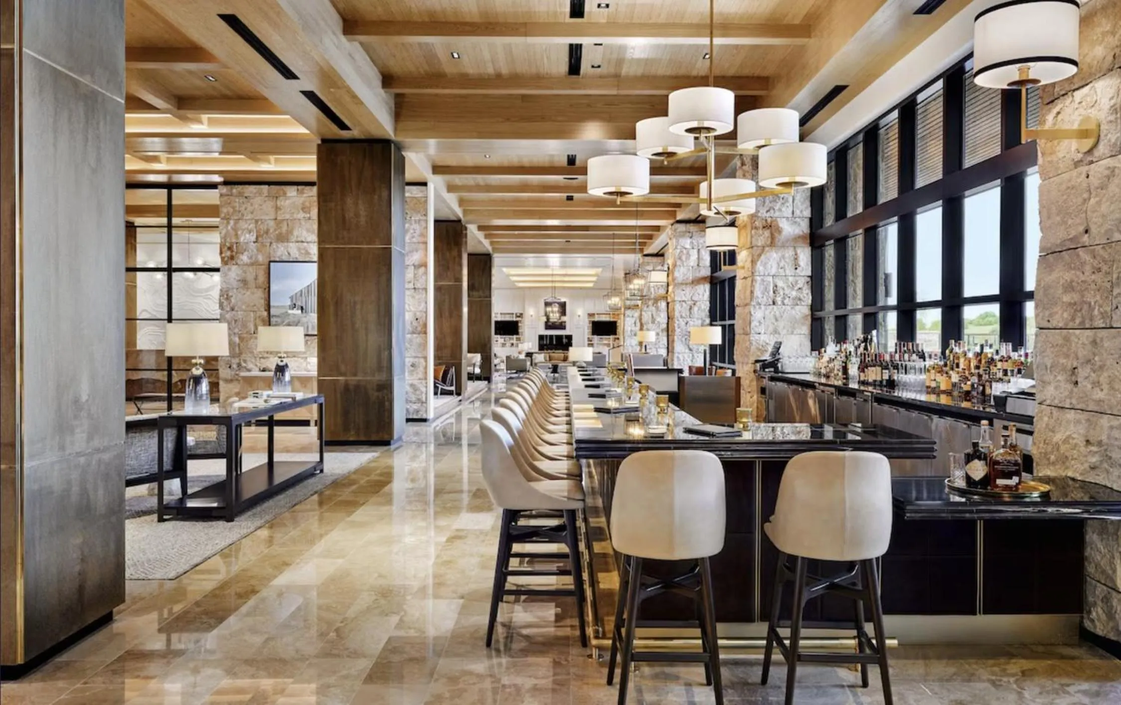 Lounge or bar in Omni PGA Frisco Resort by Suiteness