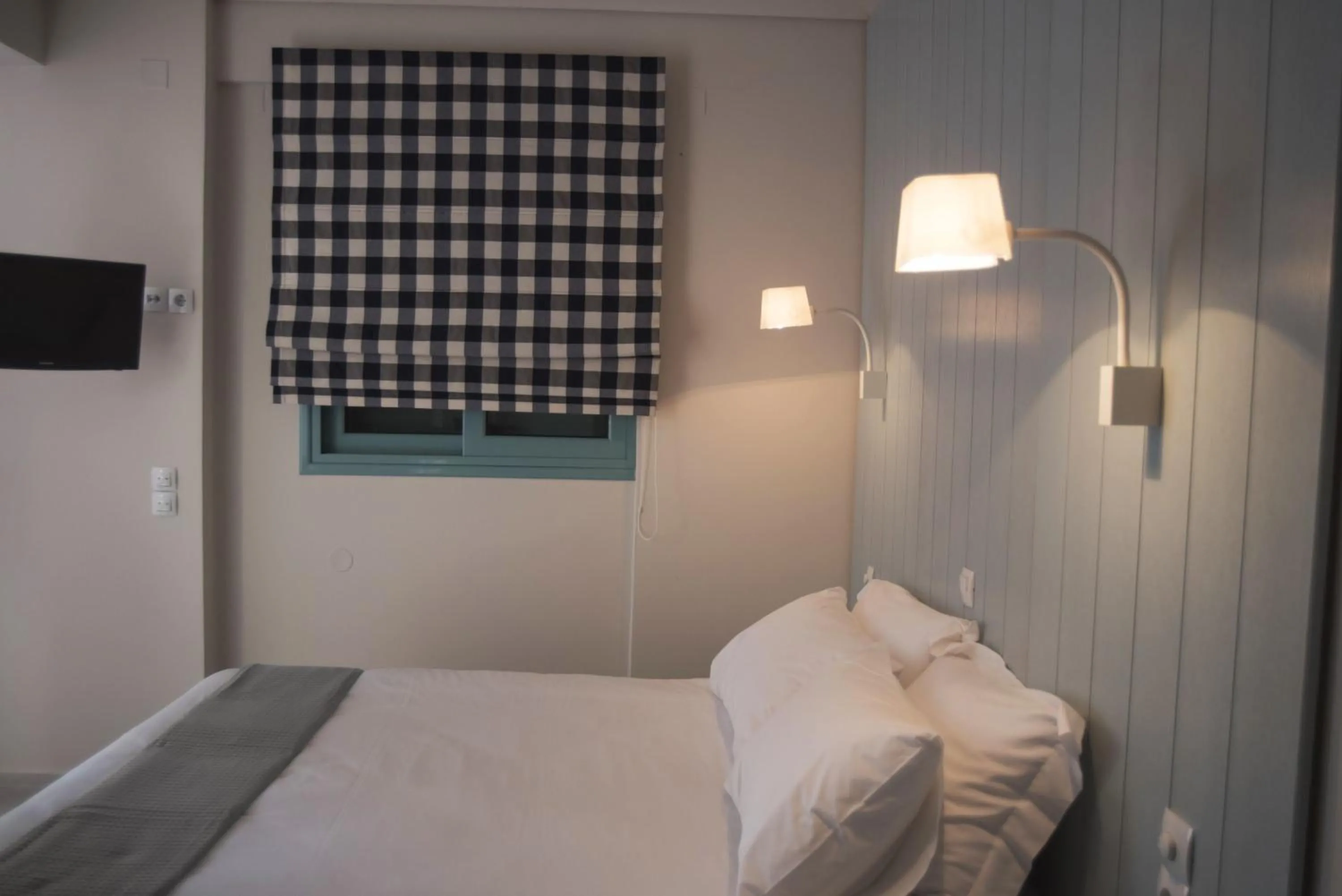 Bed in The Ionian View
