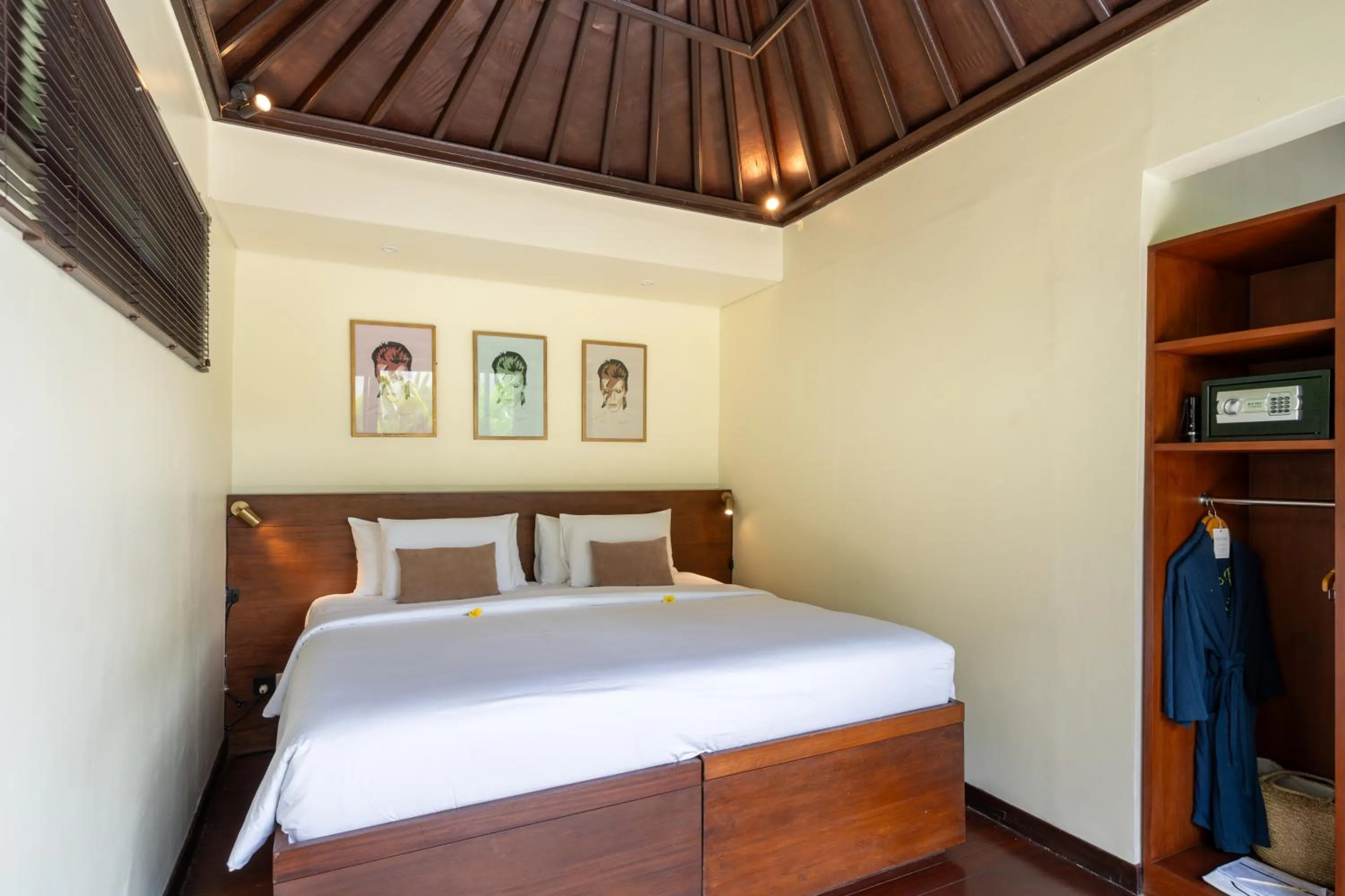 Bed in Soulshine Resort Ubud, Bali