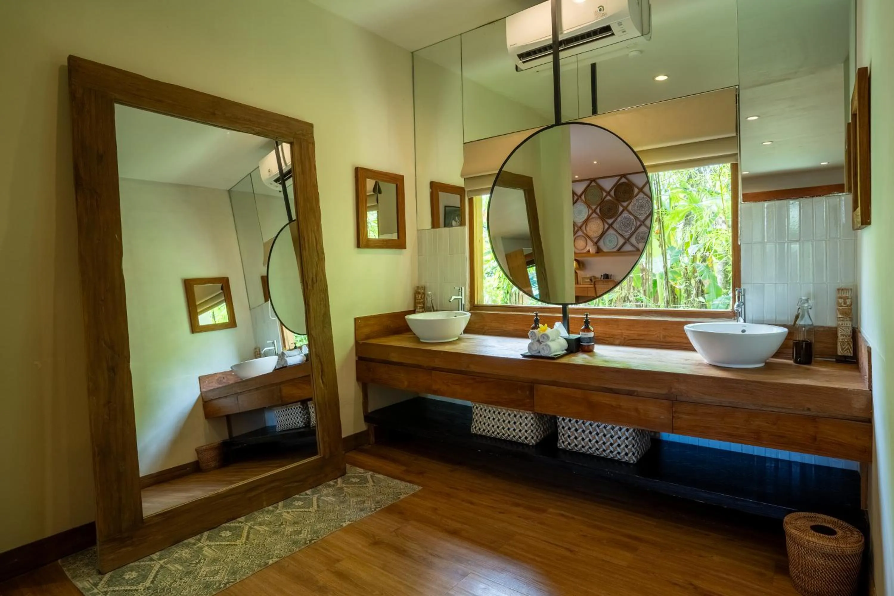 Bathroom, Bed in Soulshine Resort Ubud, Bali