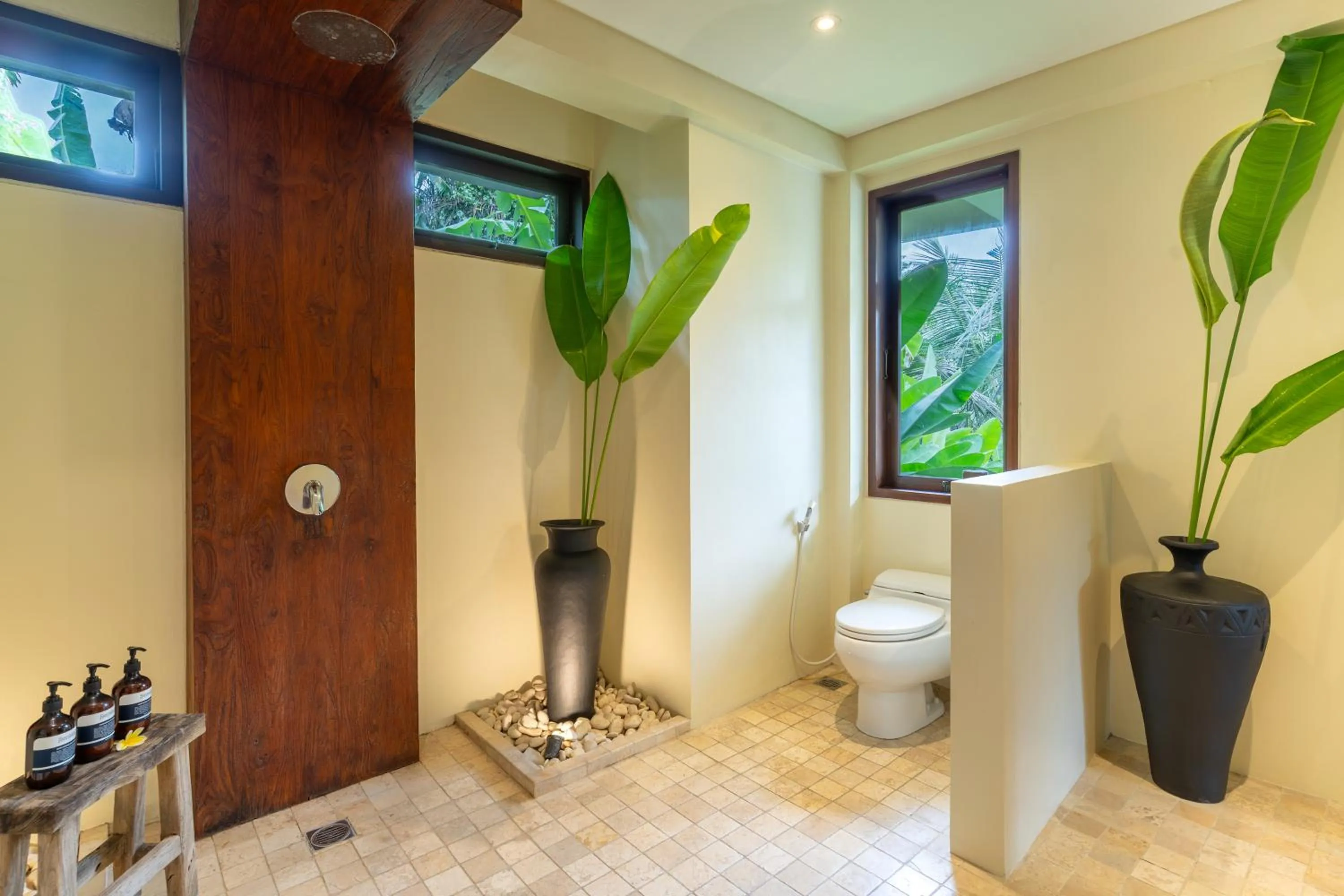 Shower in Soulshine Resort Ubud, Bali