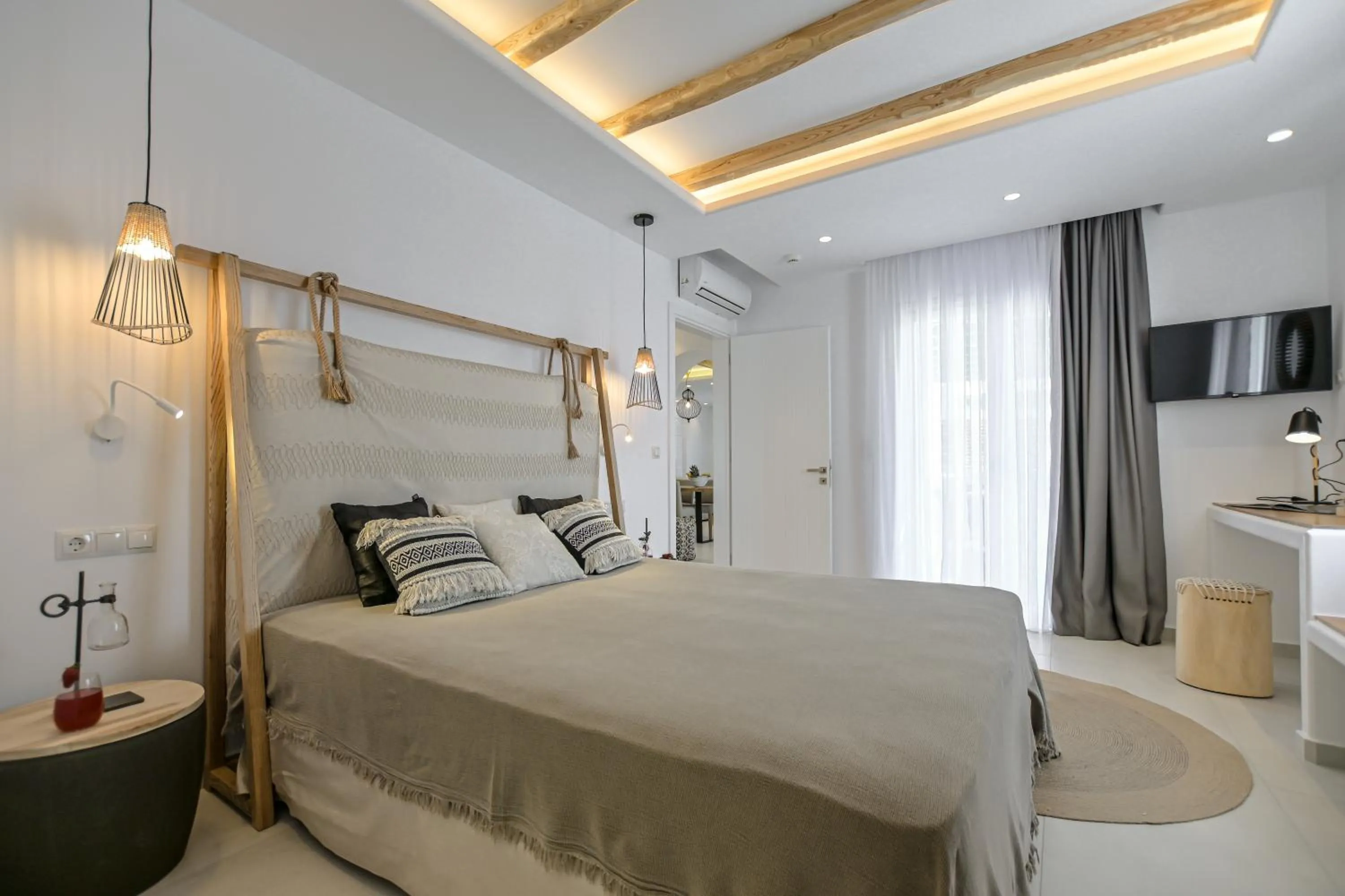 Bedroom, Bed in Sea & Olives Suites Hotel and Villas