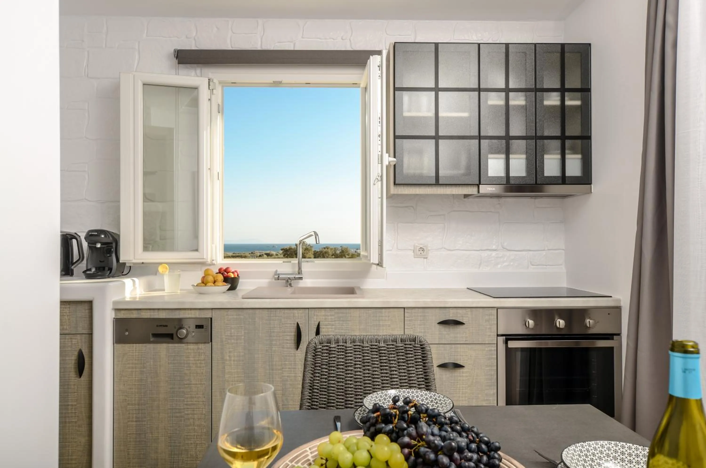 Kitchen or kitchenette in Sea & Olives Suites Hotel and Villas