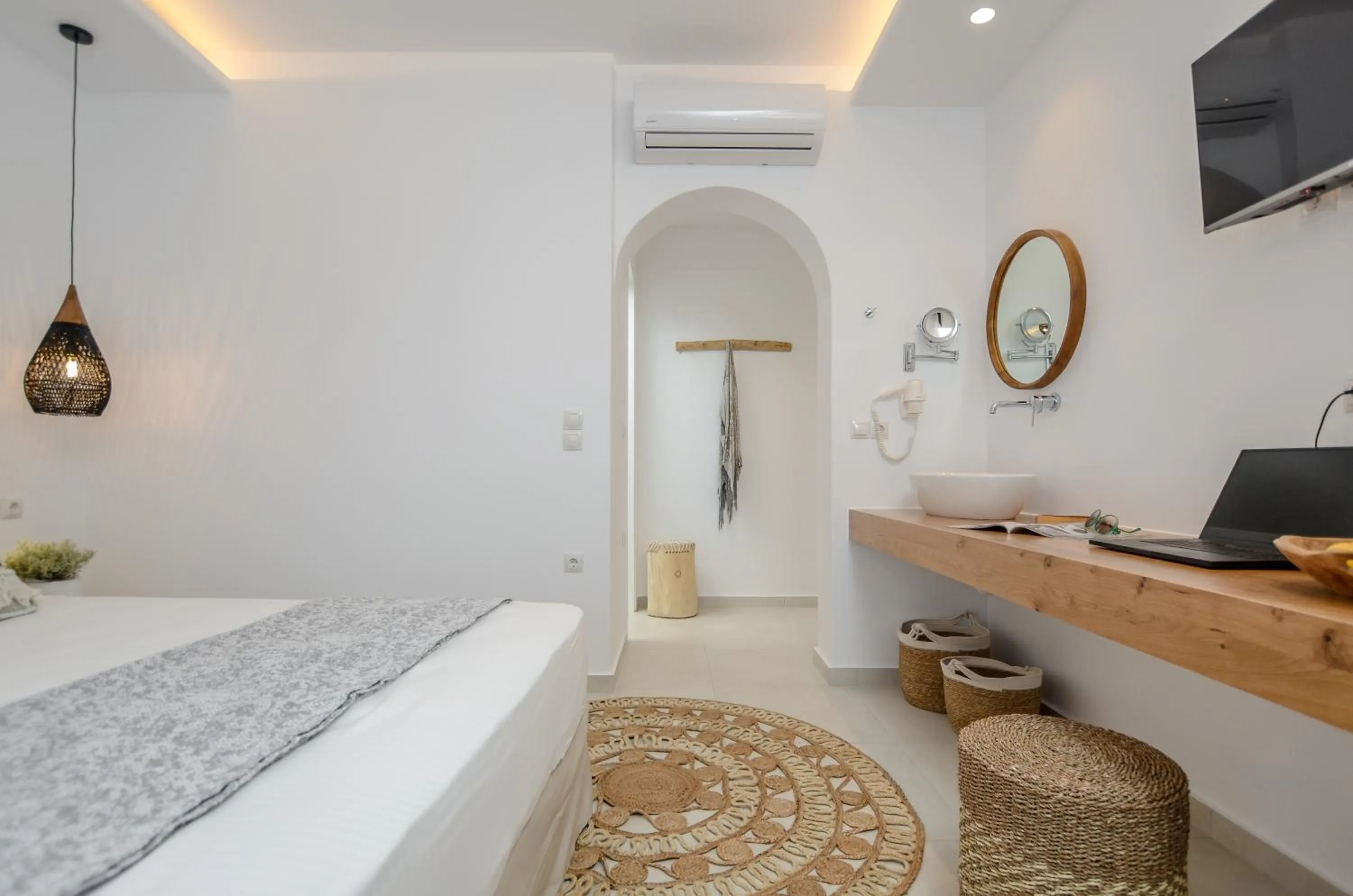 Bedroom, Bed in Sea & Olives Suites Hotel and Villas