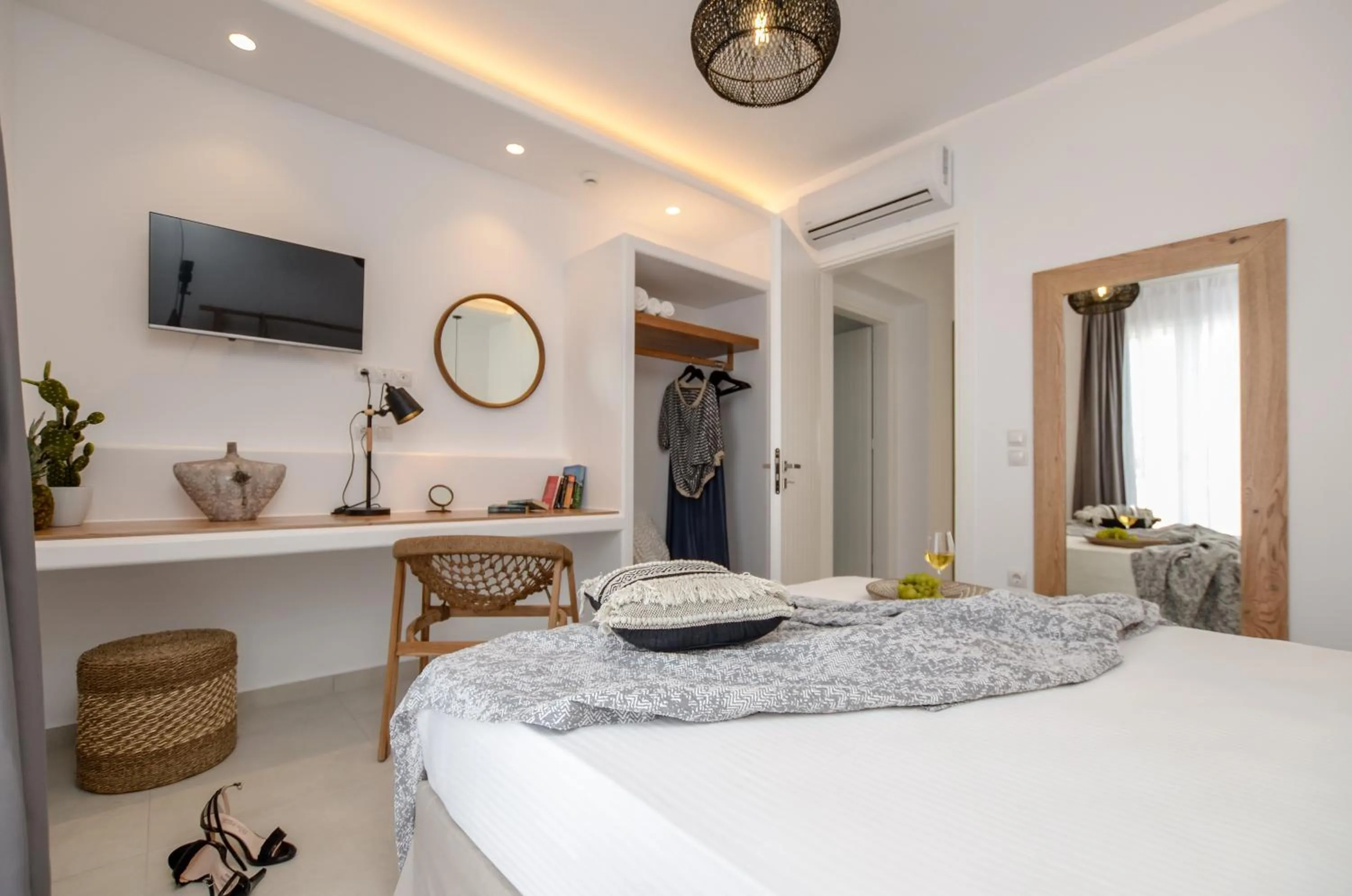 Bedroom, Bed in Sea & Olives Suites Hotel and Villas