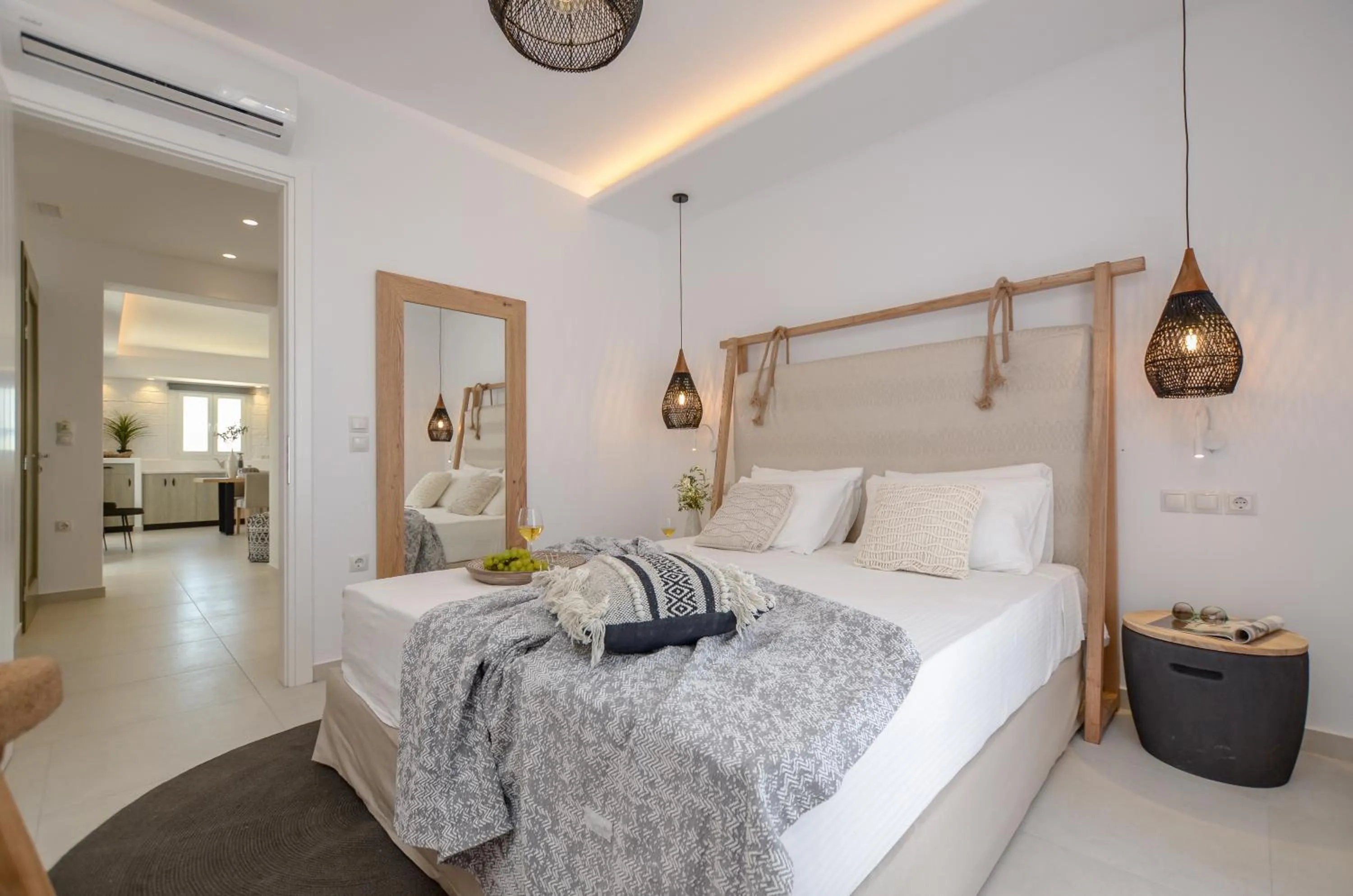 Bedroom, Bed in Sea & Olives Suites Hotel and Villas