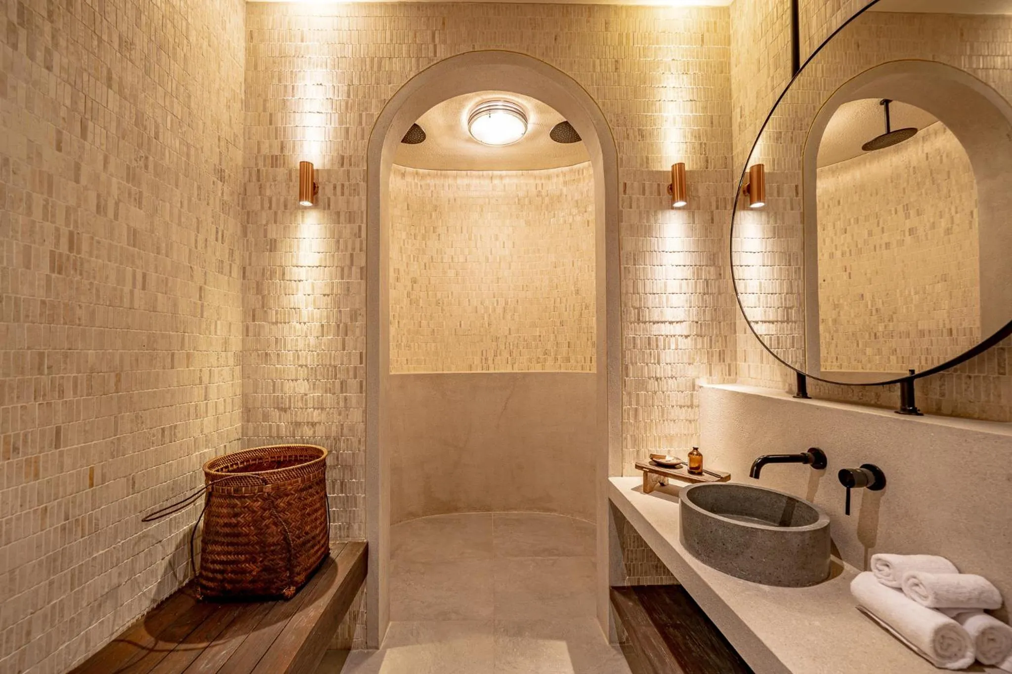Shower in Bedouin House Pererenan