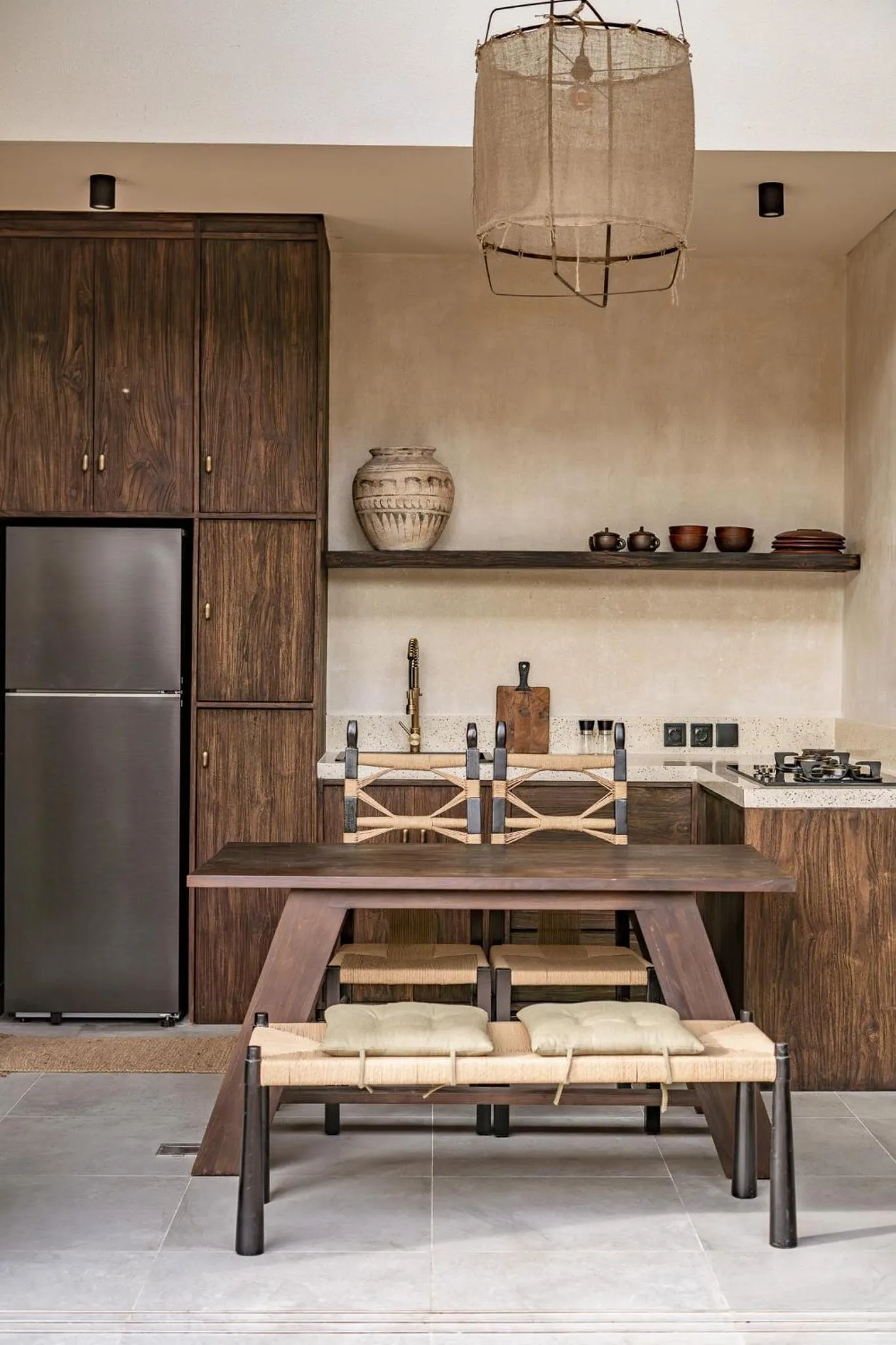 Kitchen or kitchenette in Bedouin House Pererenan