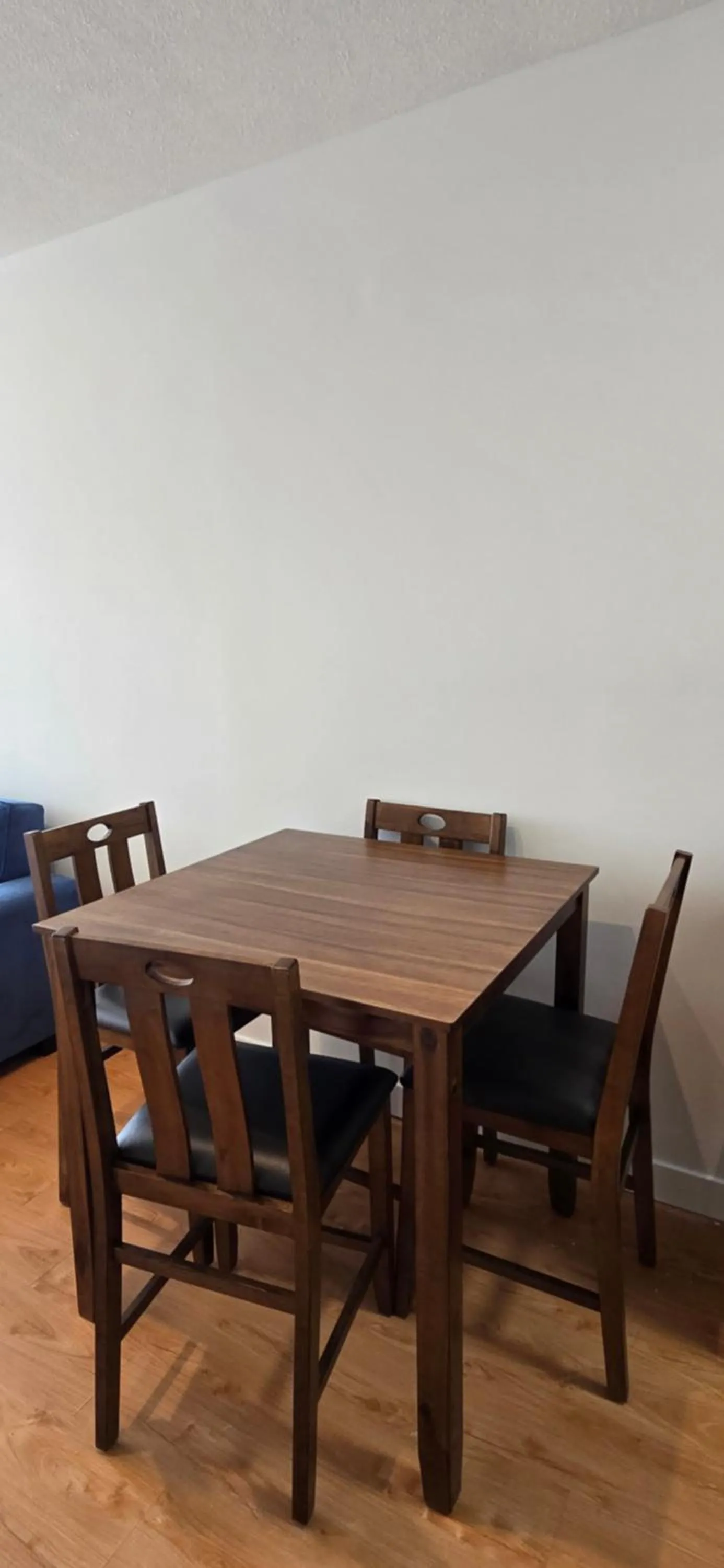 Dining area in New Royal Inn