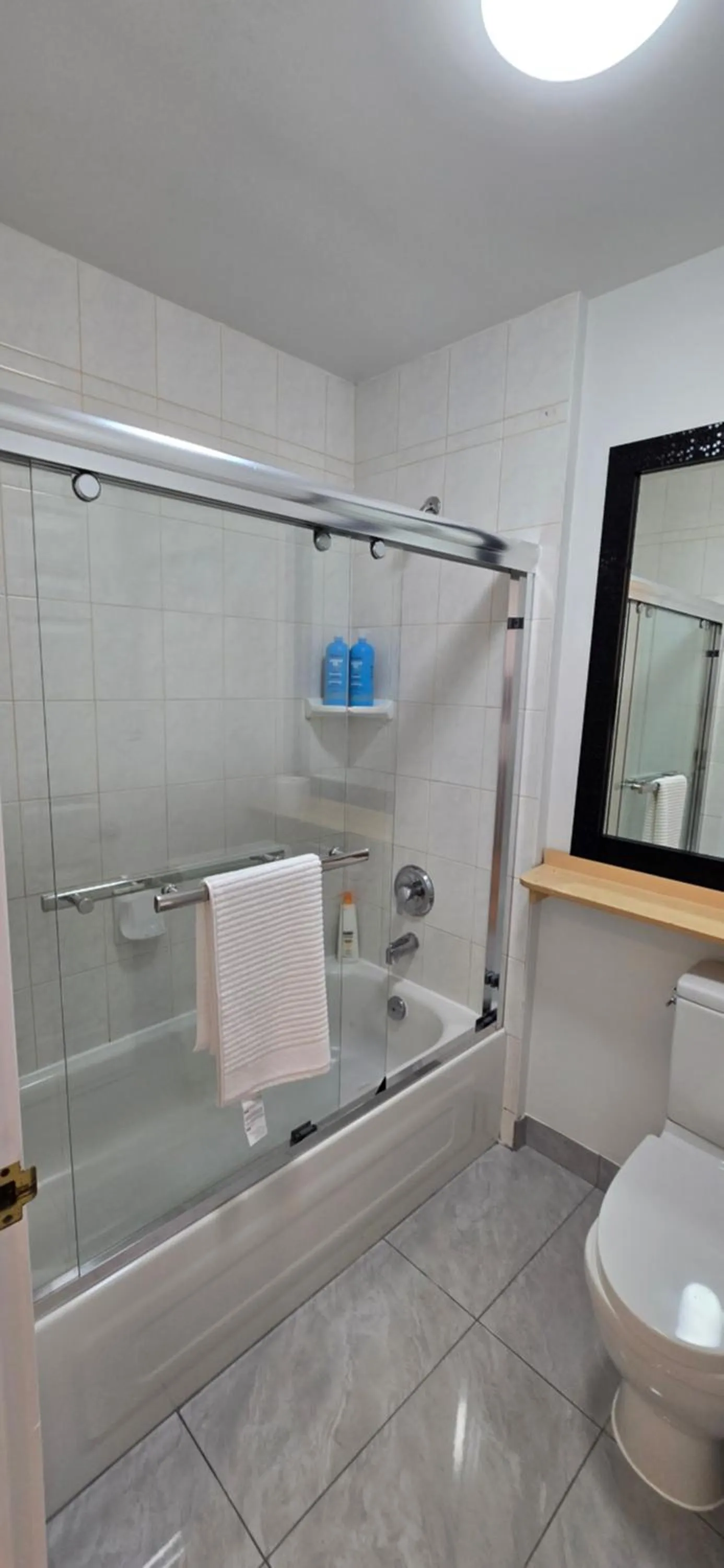 Bathroom in New Royal Inn
