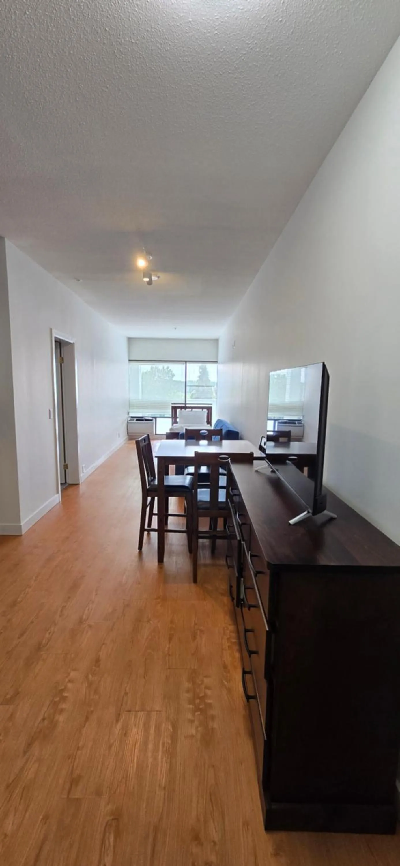 Dining area in New Royal Inn