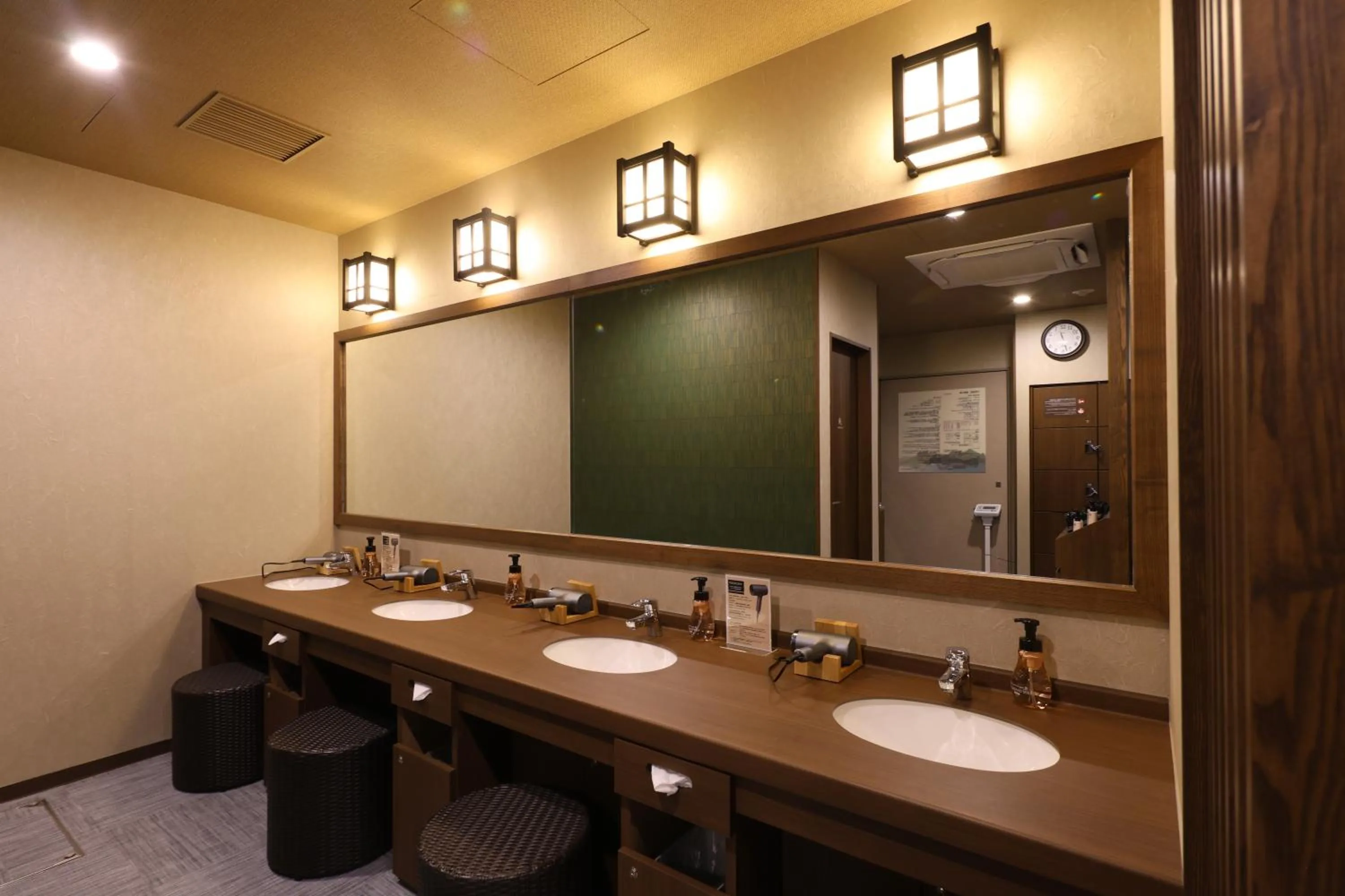 Public Bath in Natural Hot Spring Higo no Yu Onyado Nono Kumamoto