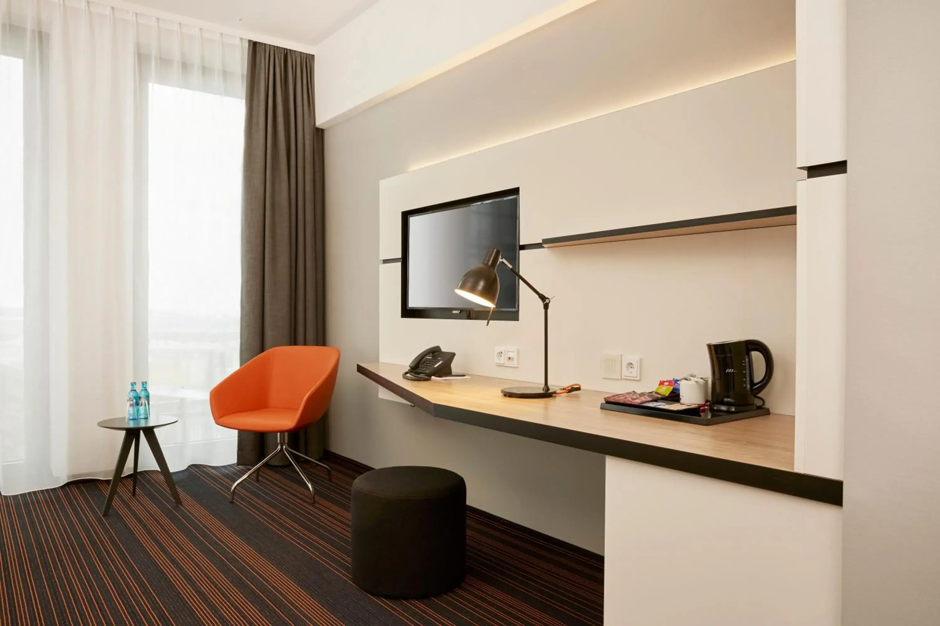 Photo of the whole room in HYPERION Hotel Hamburg City, Trademark Collection by Wyndham Photo of the whole room in HYPERION Hotel Hamburg City, Trademark Collection by Wyndham