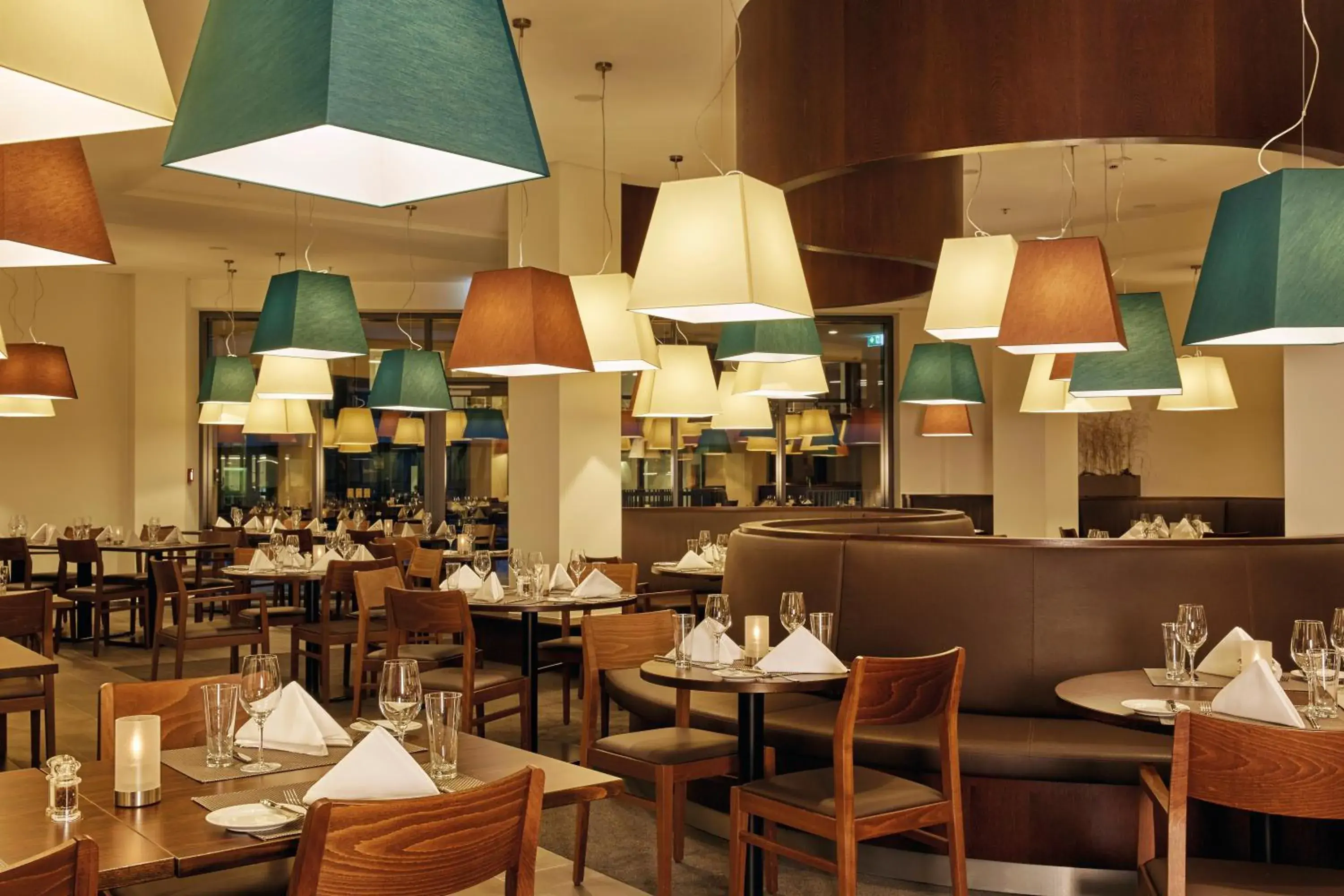 Restaurant/places to eat in HYPERION Hotel Hamburg City, Trademark Collection by Wyndham Restaurant/places to eat in HYPERION Hotel Hamburg City, Trademark Collection by Wyndham